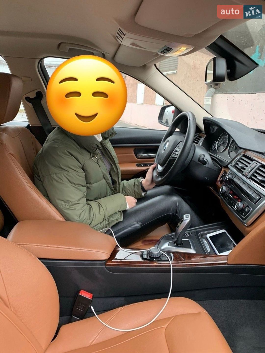 BMW 3 Series 2012 VIN WBA3A51030J392095 фото оголошення 2 з 5