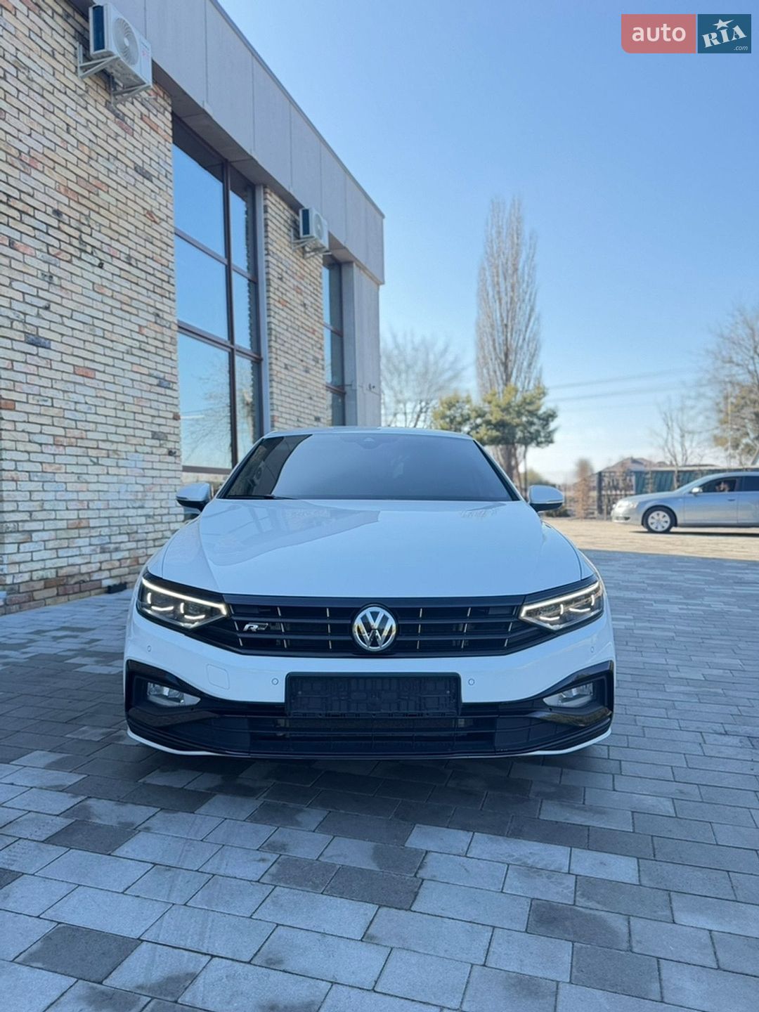 Volkswagen Passat 2019 VIN WVWZZZ3CZLE049017 фото оголошення 13 з 18
