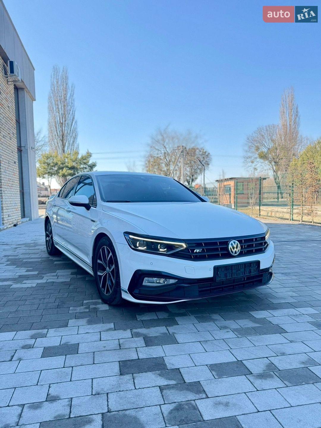 Volkswagen Passat 2019 VIN WVWZZZ3CZLE049017 фото оголошення 5 з 18