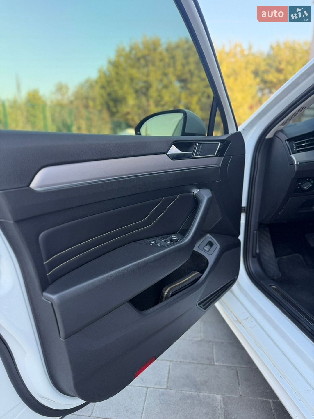 Volkswagen Passat 2019 VIN WVWZZZ3CZLE049017 фото оголошення 15 з 18