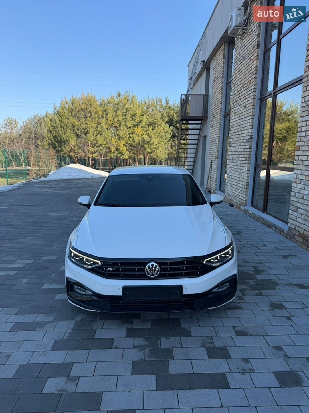 Volkswagen Passat 2019 VIN WVWZZZ3CZLE049017 фото оголошення 14 з 18