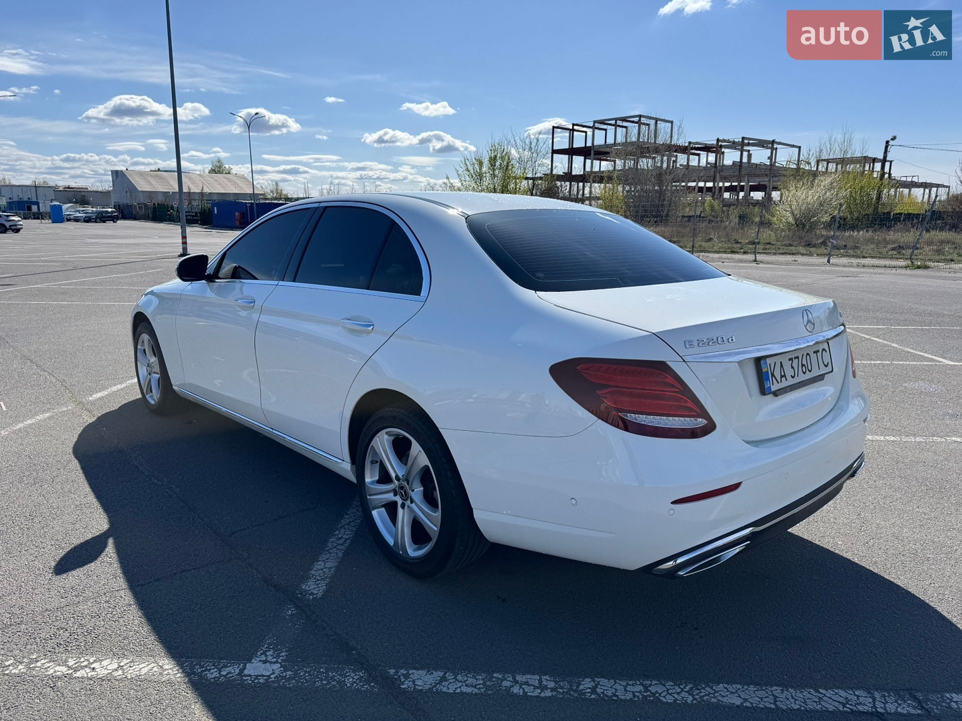 Mercedes-Benz E-Class 2017 VIN WDDZF0FB3HA270270 фото оголошення 3 з 19