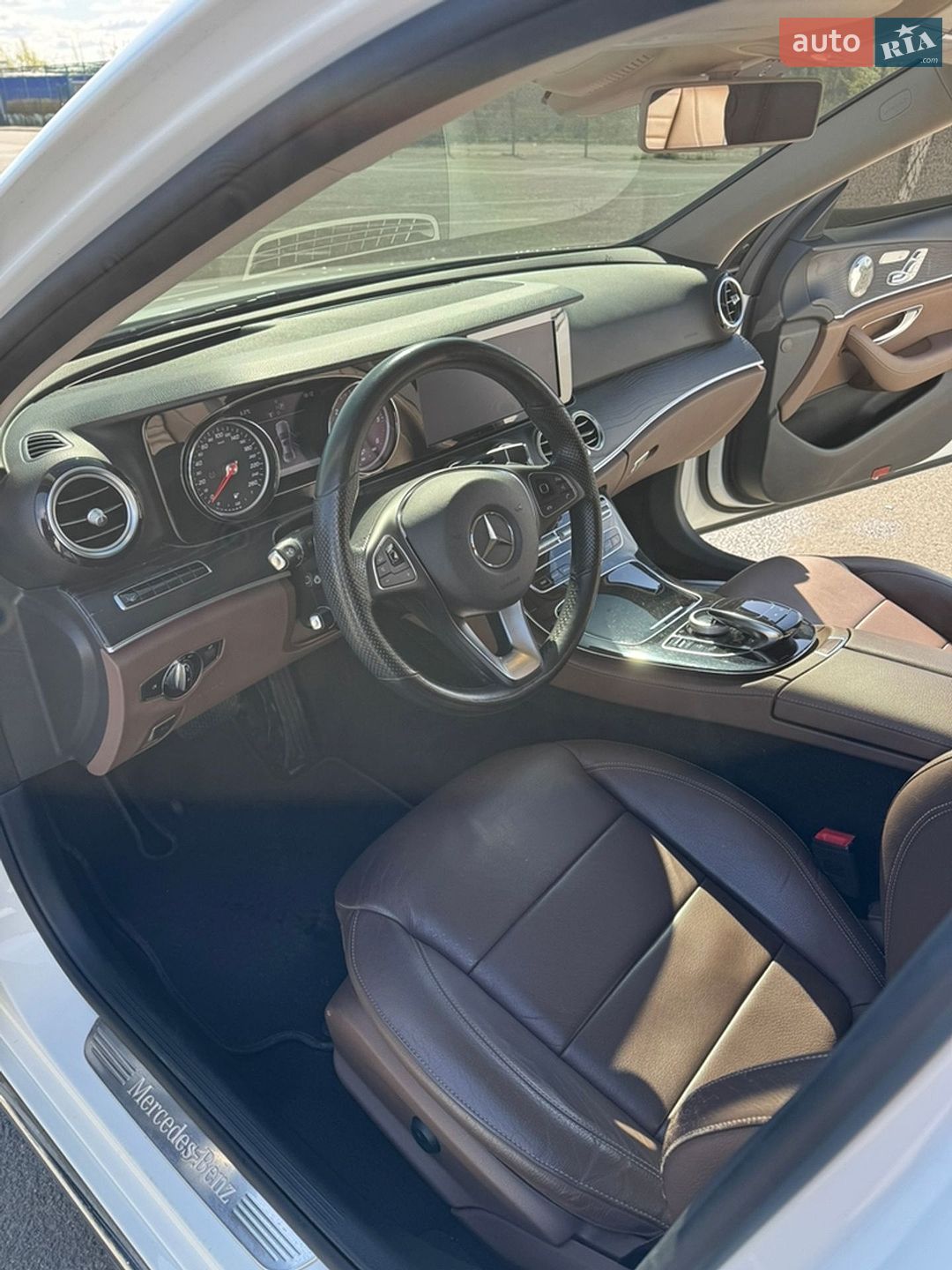 Mercedes-Benz E-Class 2017 VIN WDDZF0FB3HA270270 фото оголошення 13 з 19