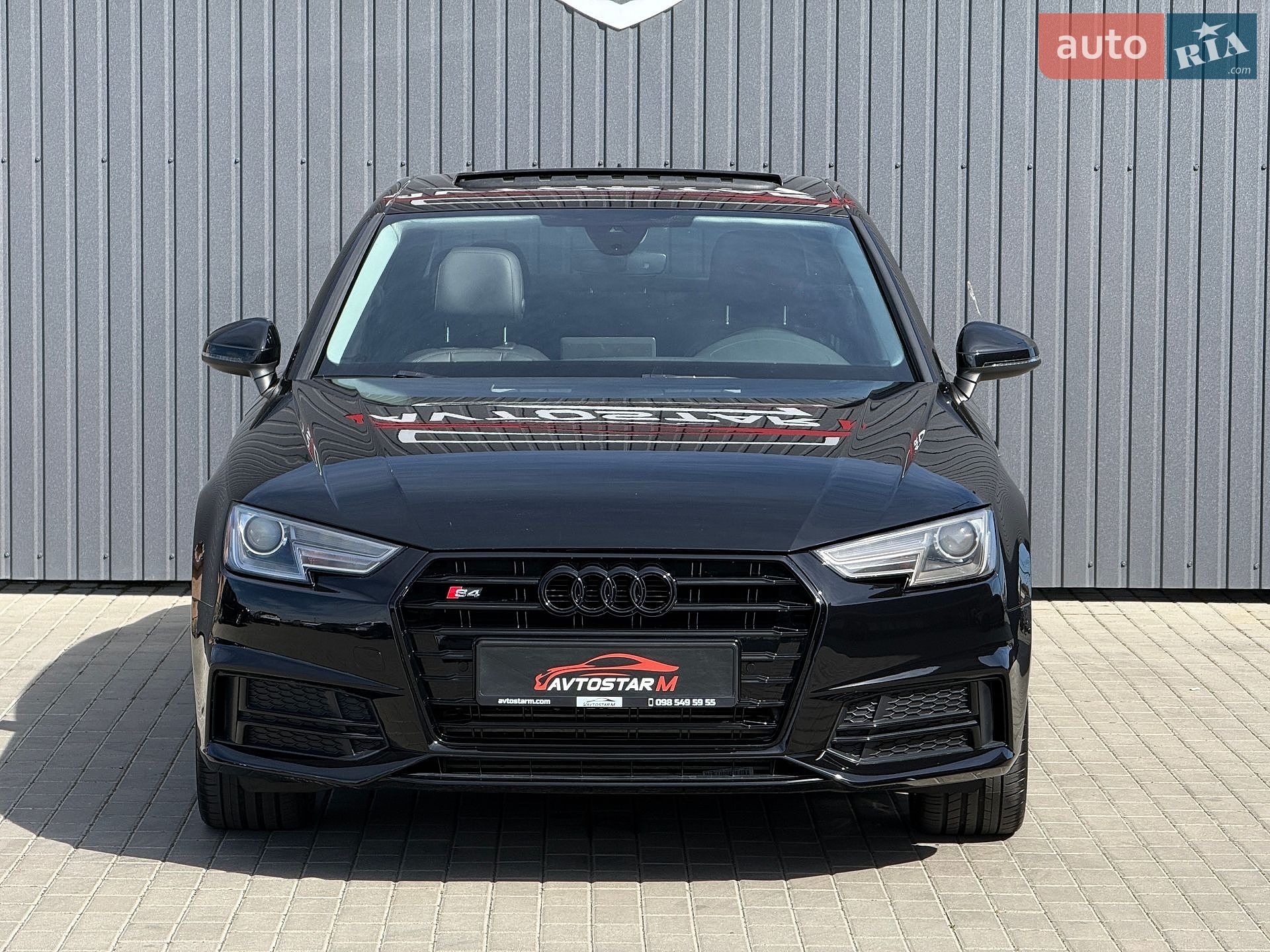 Audi A4 2017 VIN WAUKMAF46HN055769 фото оголошення 3 з 57