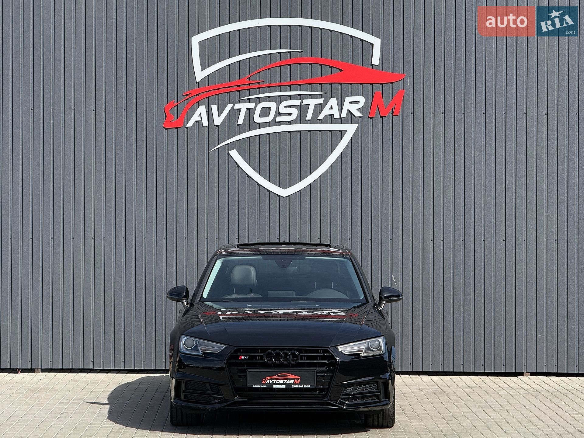 Audi A4 2017 VIN WAUKMAF46HN055769 фото оголошення 2 з 57
