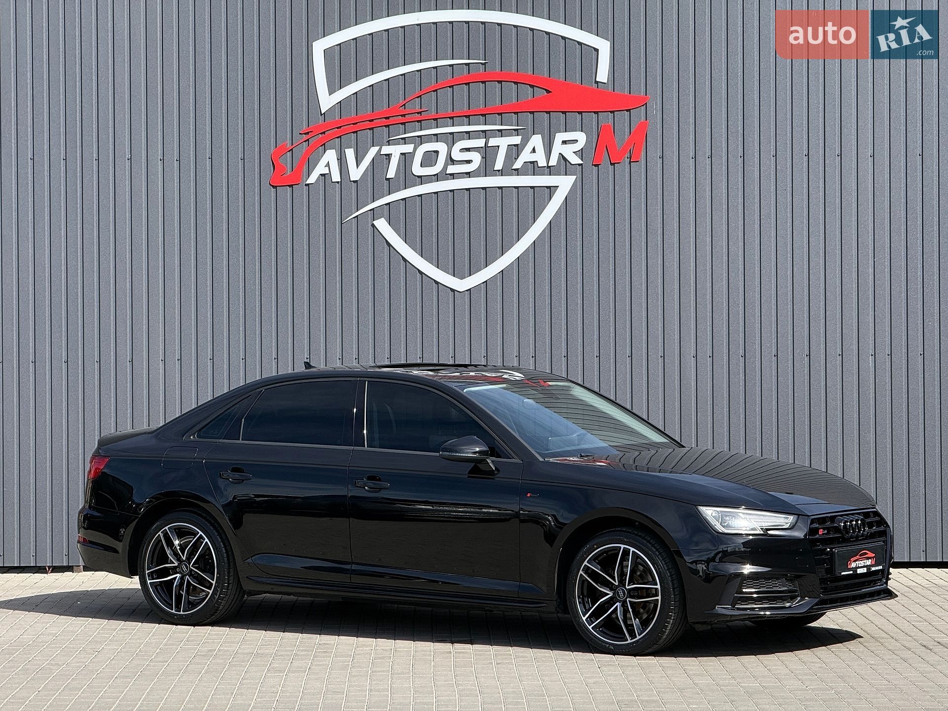 Audi A4 2017 VIN WAUKMAF46HN055769 фото оголошення 9 з 57