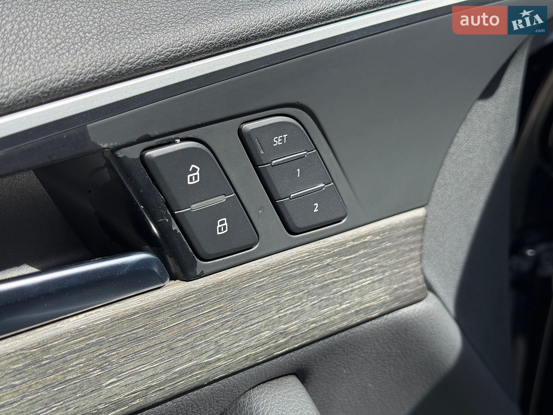 Audi A4 2017 VIN WAUKMAF46HN055769 фото оголошення 29 з 57