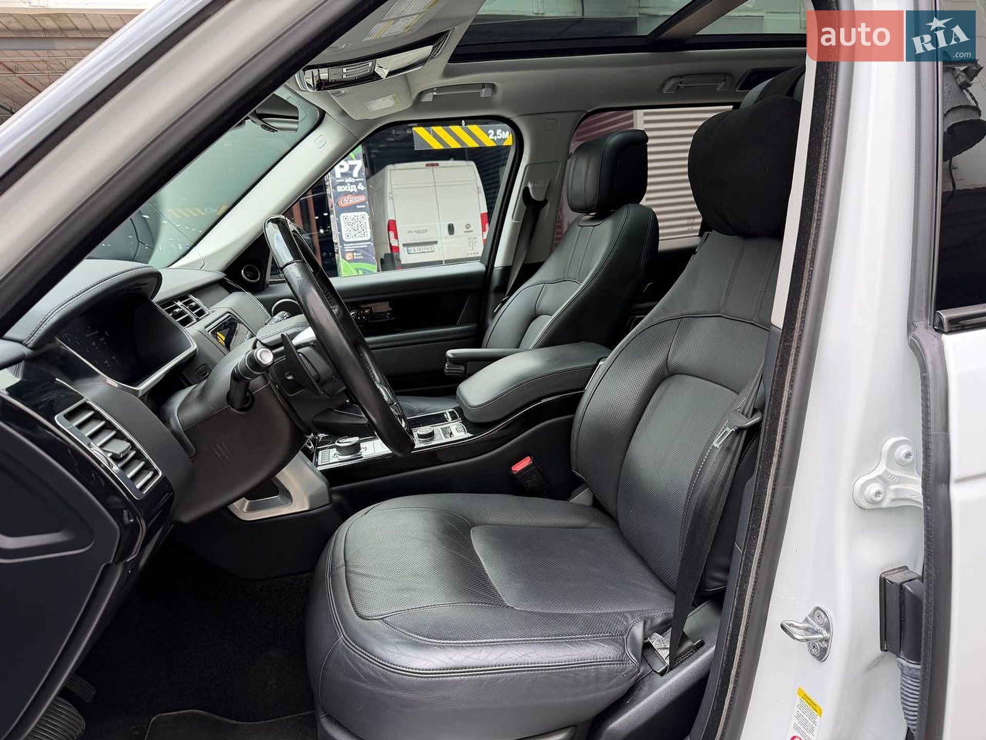 Land Rover Range Rover 2018 VIN SALGS2RE7JA392840 фото оголошення 4 з 7