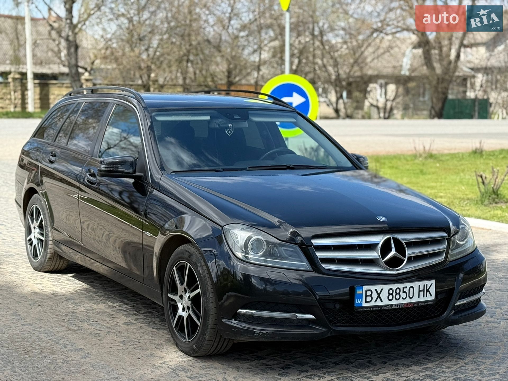 Mercedes-Benz C-Class 2011 VIN WDD2042021F723843 фото оголошення 2 з 19