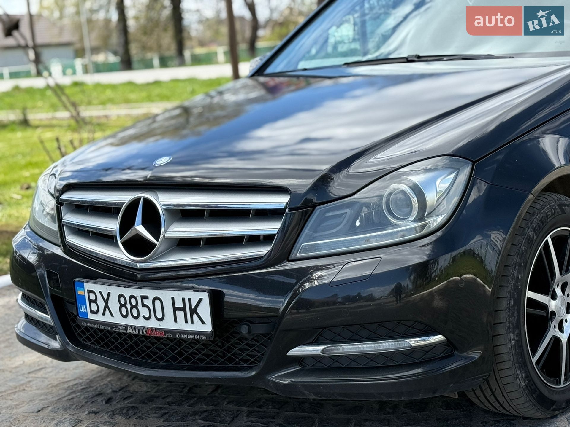 Mercedes-Benz C-Class 2011 VIN WDD2042021F723843 фото оголошення 4 з 19