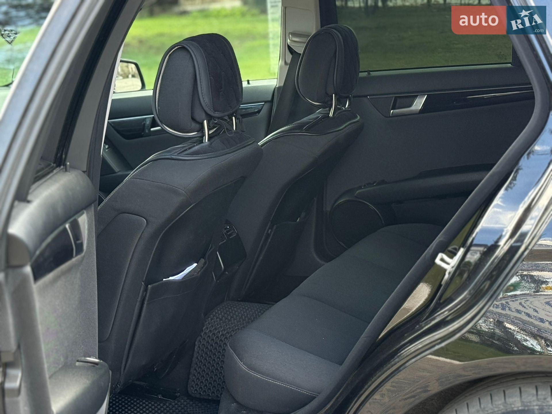 Mercedes-Benz C-Class 2011 VIN WDD2042021F723843 фото оголошення 9 з 19