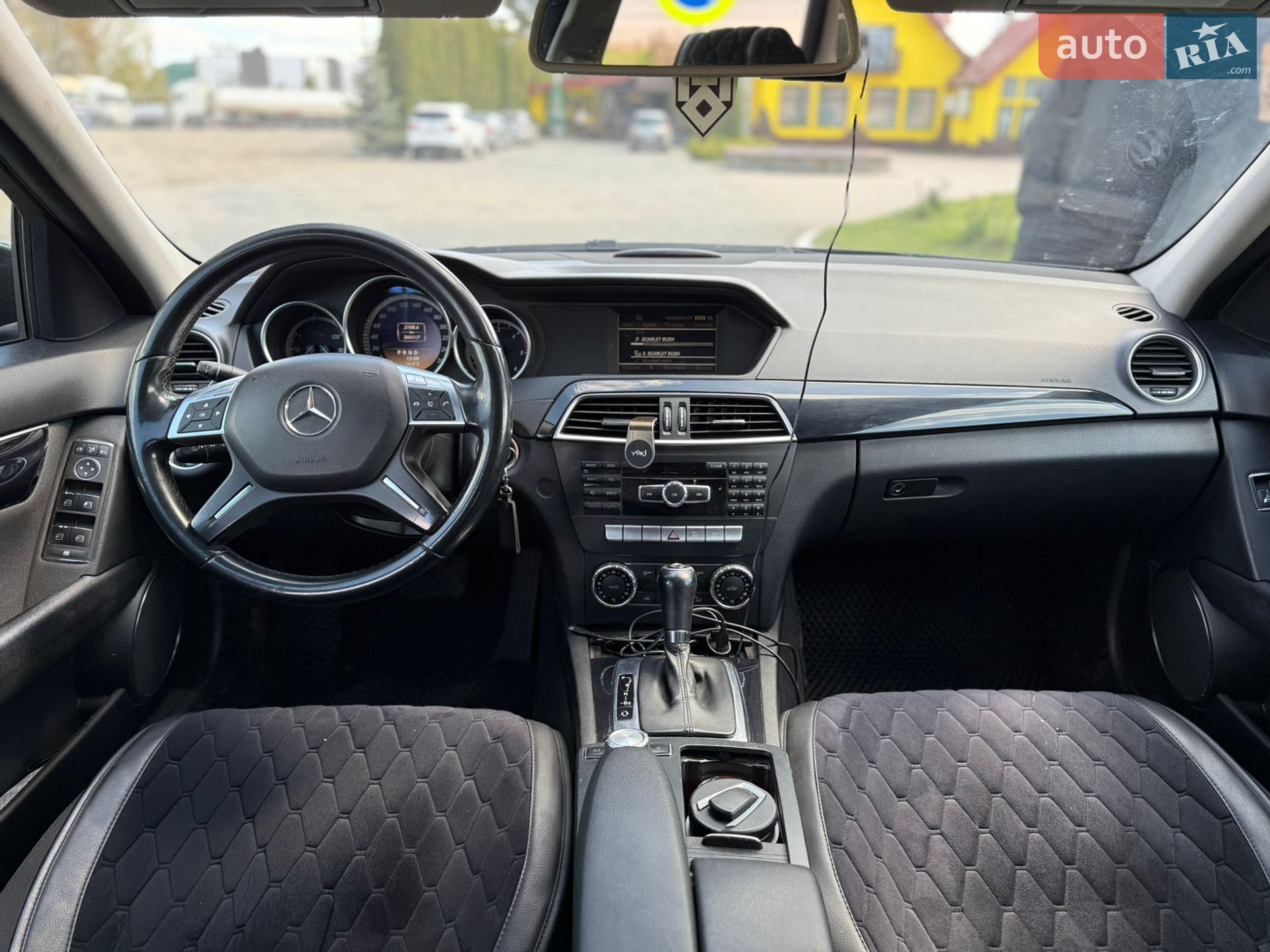 Mercedes-Benz C-Class 2011 VIN WDD2042021F723843 фото оголошення 17 з 19