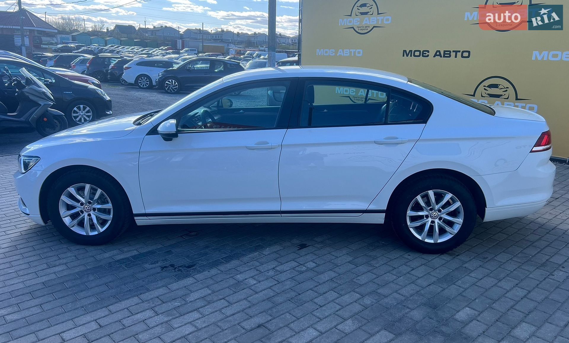 Volkswagen Passat 2017 VIN WVWZZZ3CZHE165527 фото оголошення 5 з 20