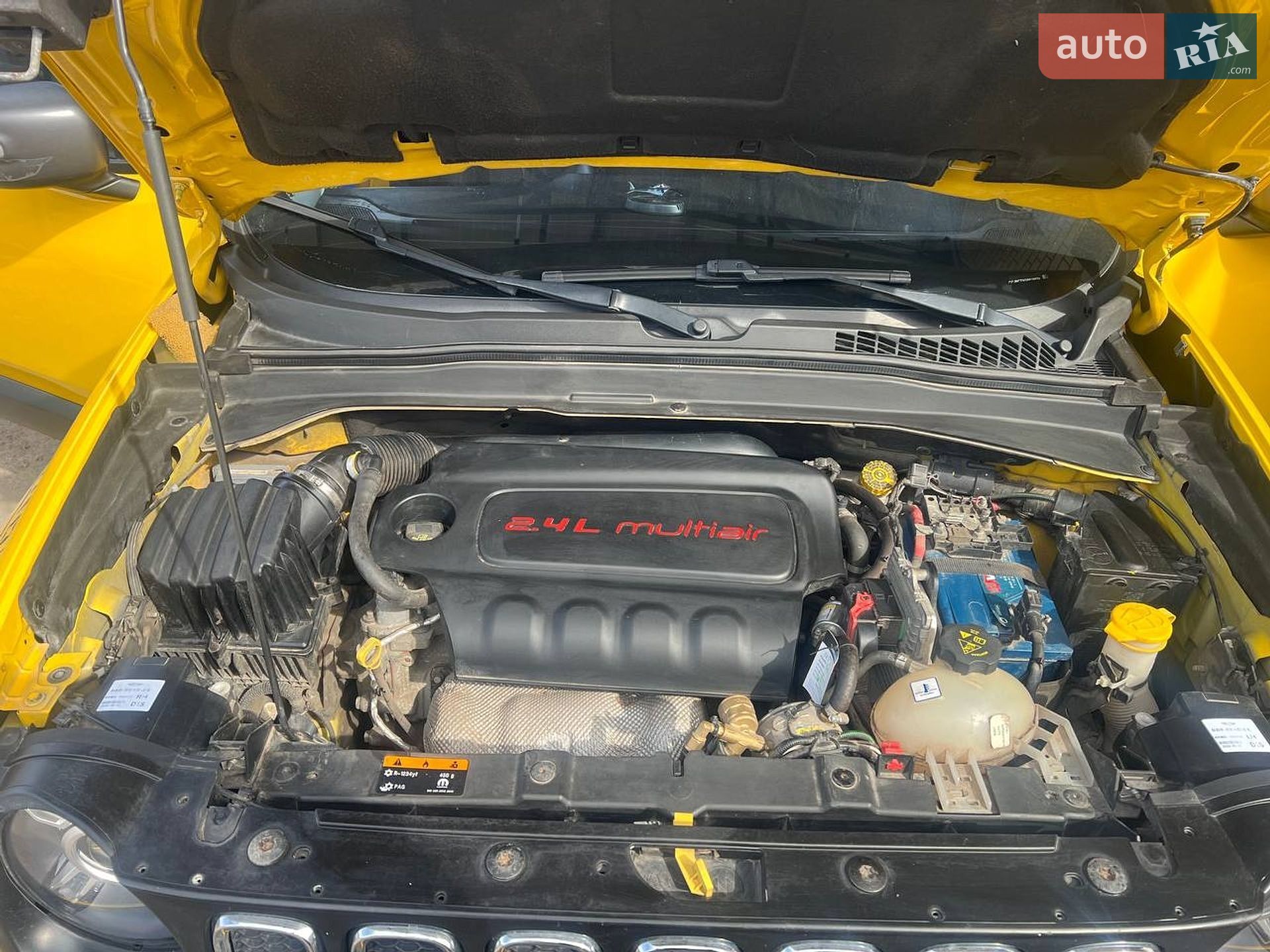 Jeep Renegade 2016 VIN ZACCJBCTXGPE18579 фото оголошення 25 з 27