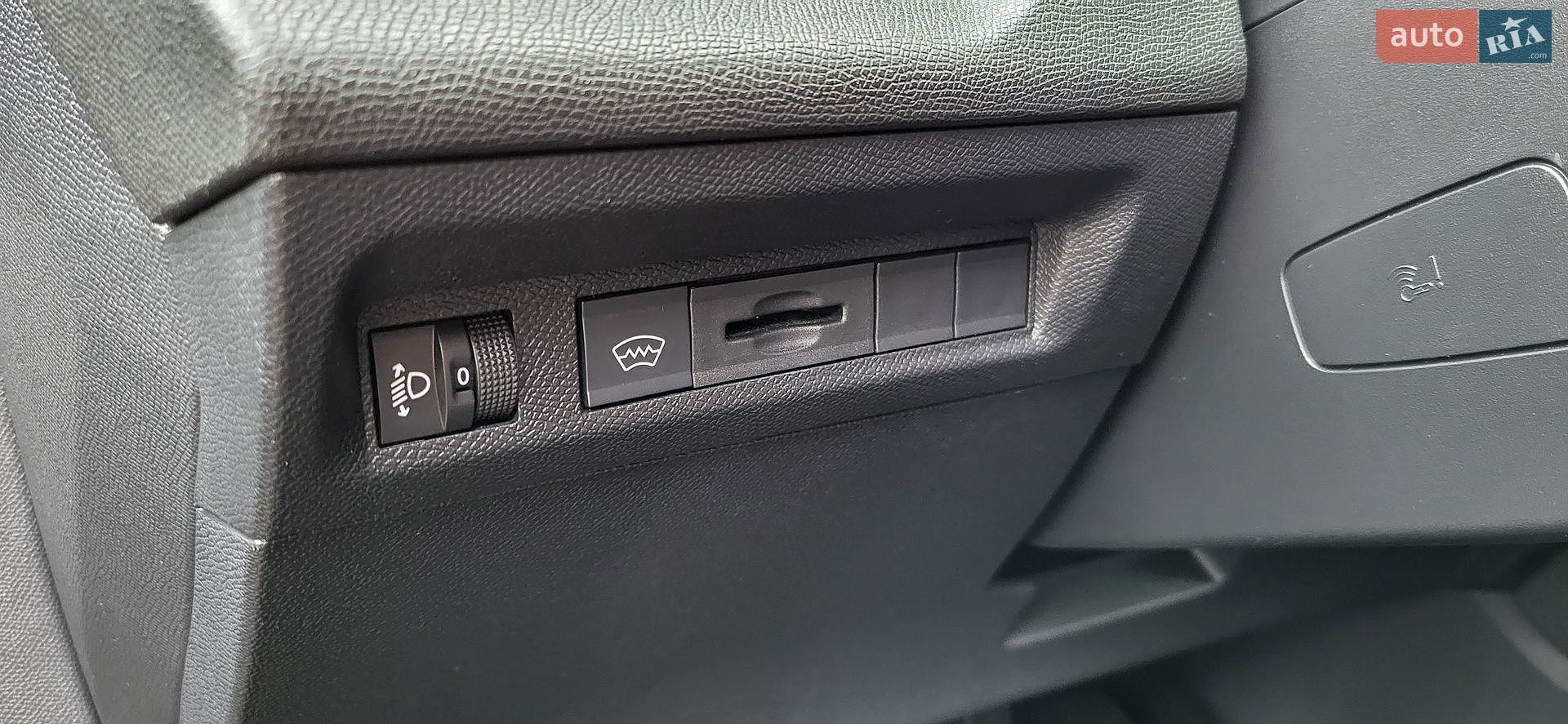 Peugeot 408 2023 VIN VR3F3EGPPPY613373 фото оголошення 23 з 35