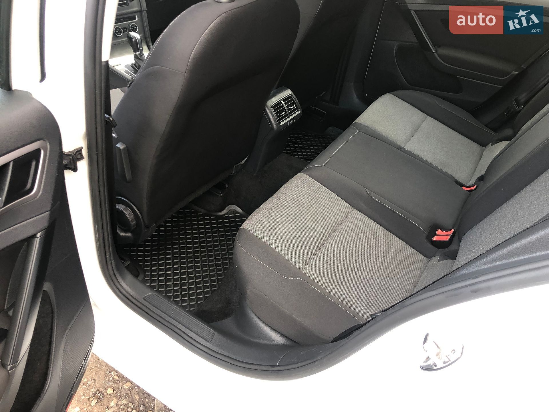 Volkswagen Golf 2016 VIN WVWZZZAUZGP557592 фото оголошення 30 з 43