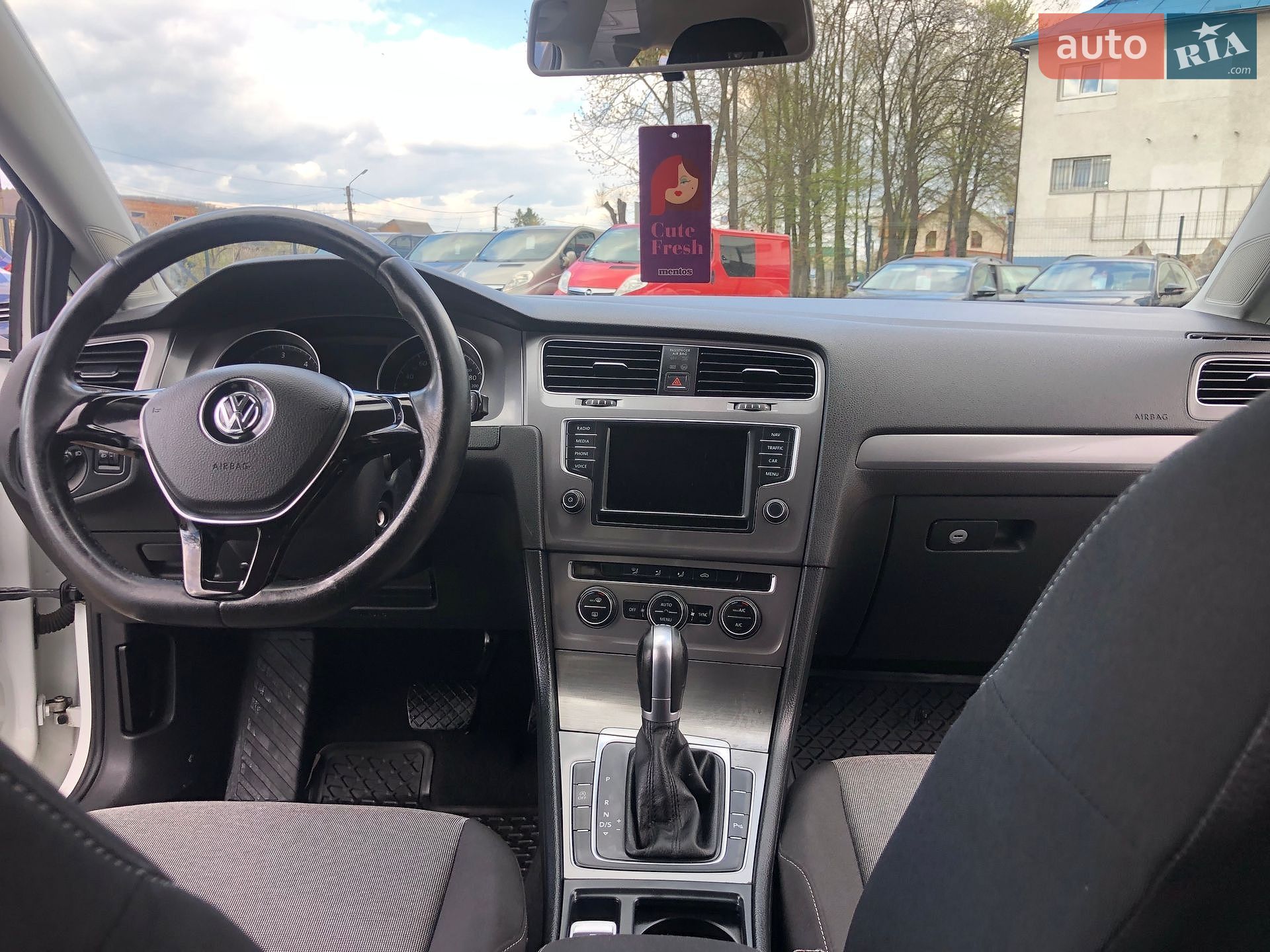 Volkswagen Golf 2016 VIN WVWZZZAUZGP557592 фото оголошення 35 з 43