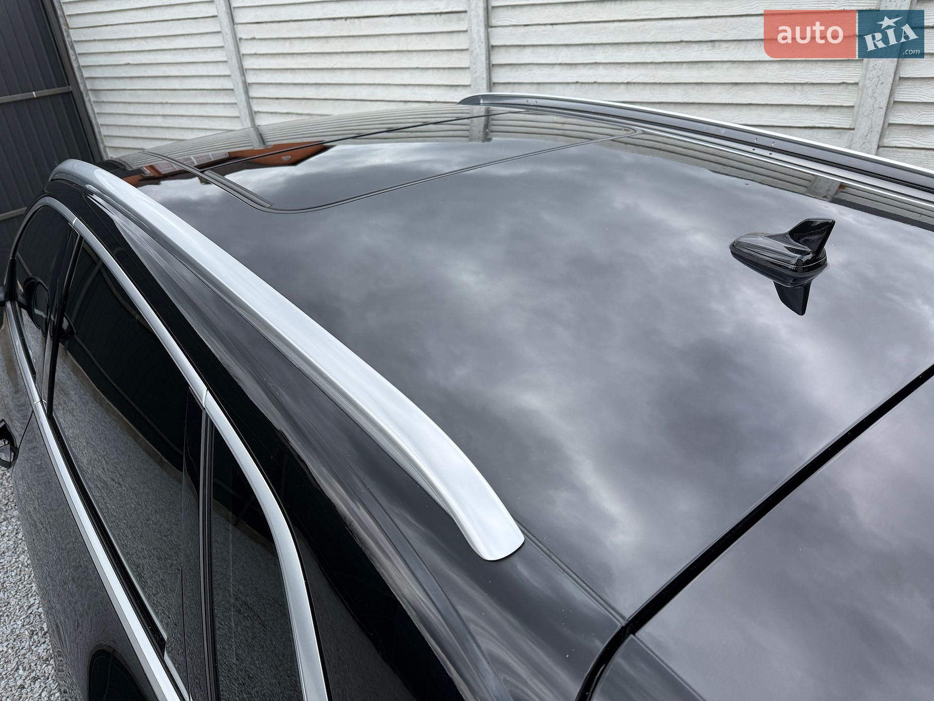 Audi e-tron 2020 VIN WAUZZZGE0LB037932 фото оголошення 7 з 30