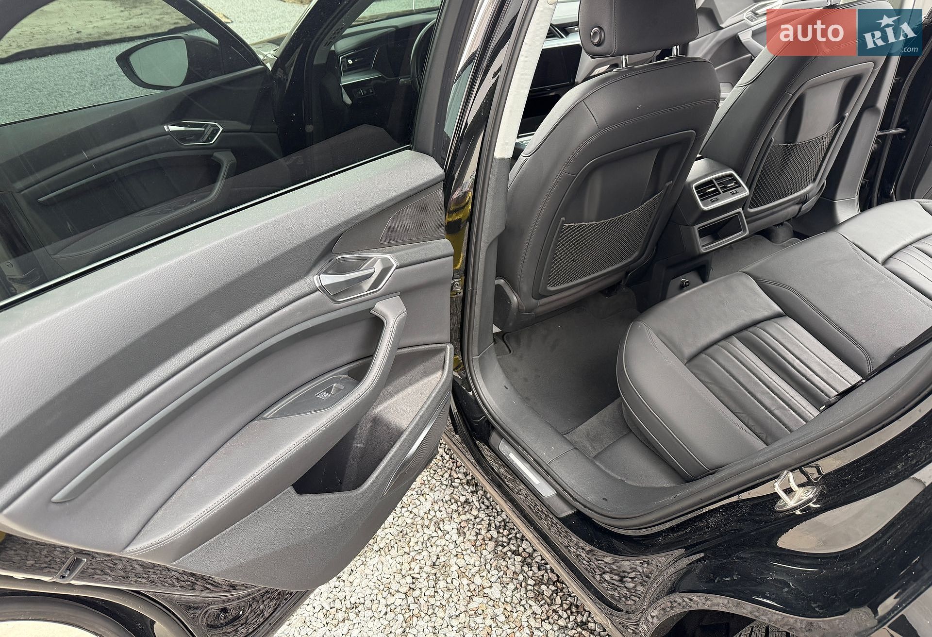 Audi e-tron 2020 VIN WAUZZZGE0LB037932 фото оголошення 9 з 30