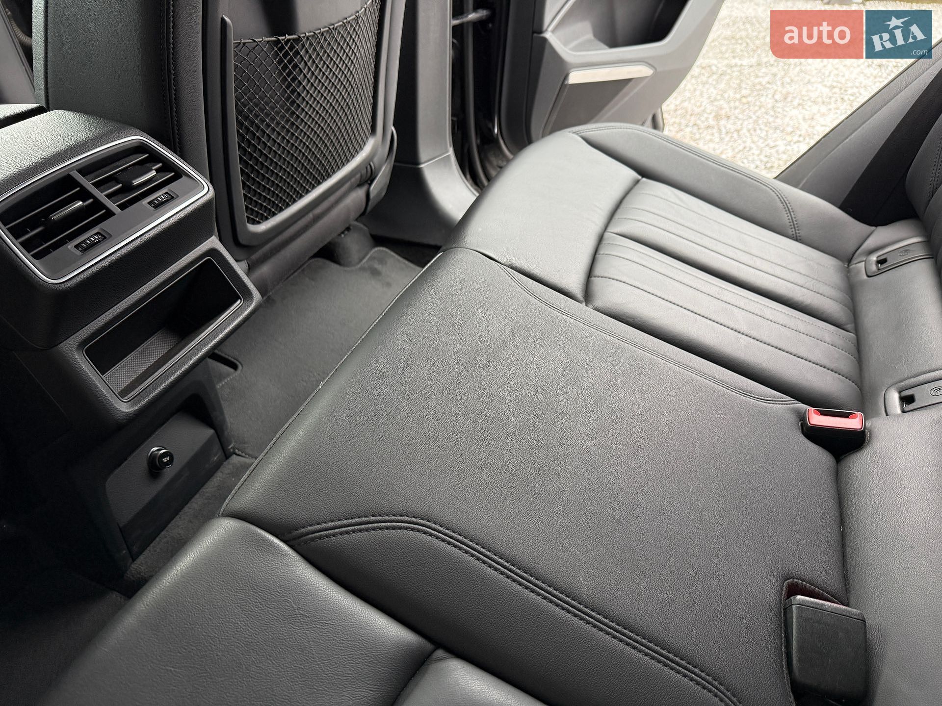Audi e-tron 2020 VIN WAUZZZGE0LB037932 фото оголошення 18 з 30