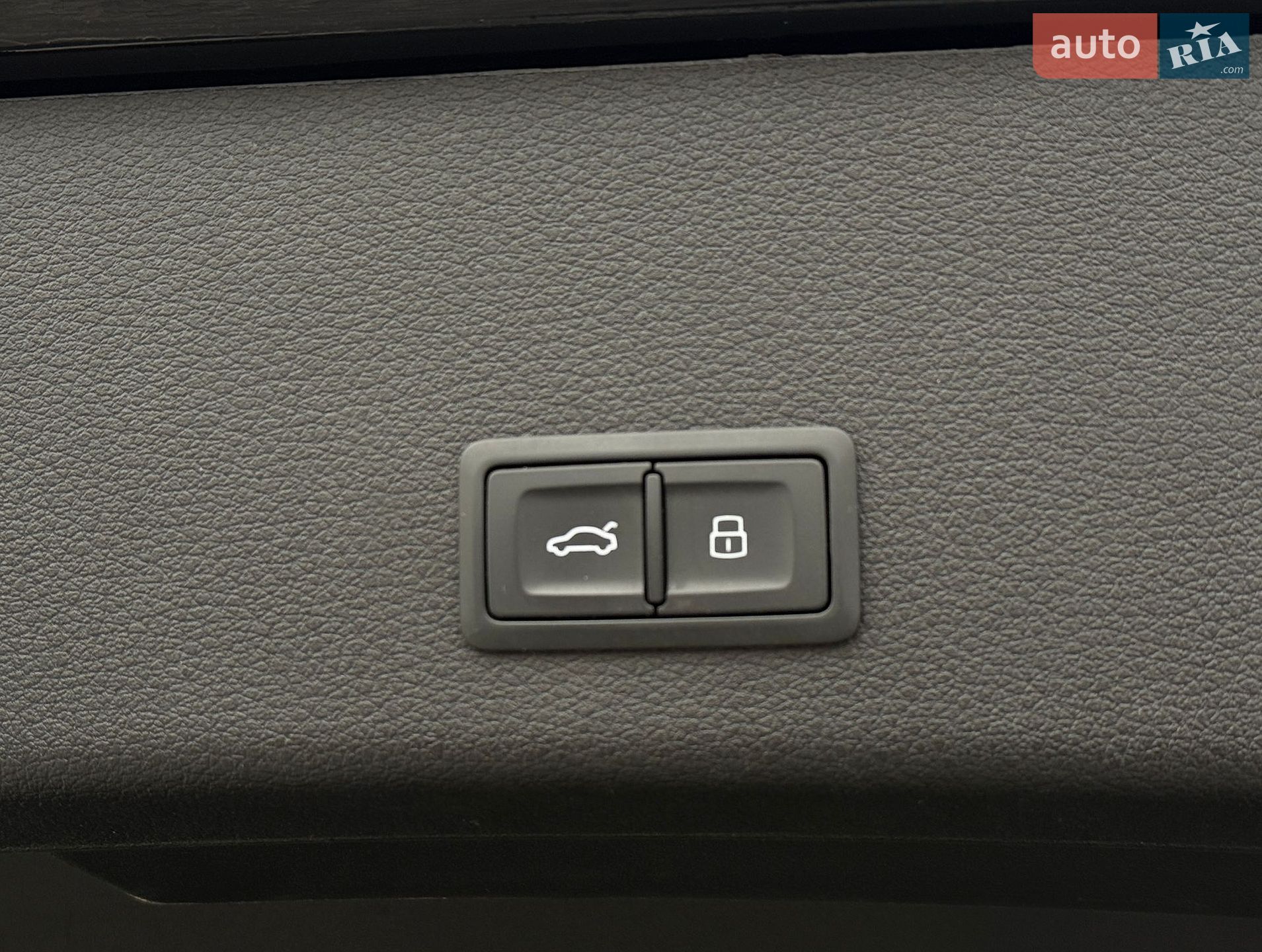Audi e-tron 2020 VIN WAUZZZGE0LB037932 фото оголошення 20 з 30