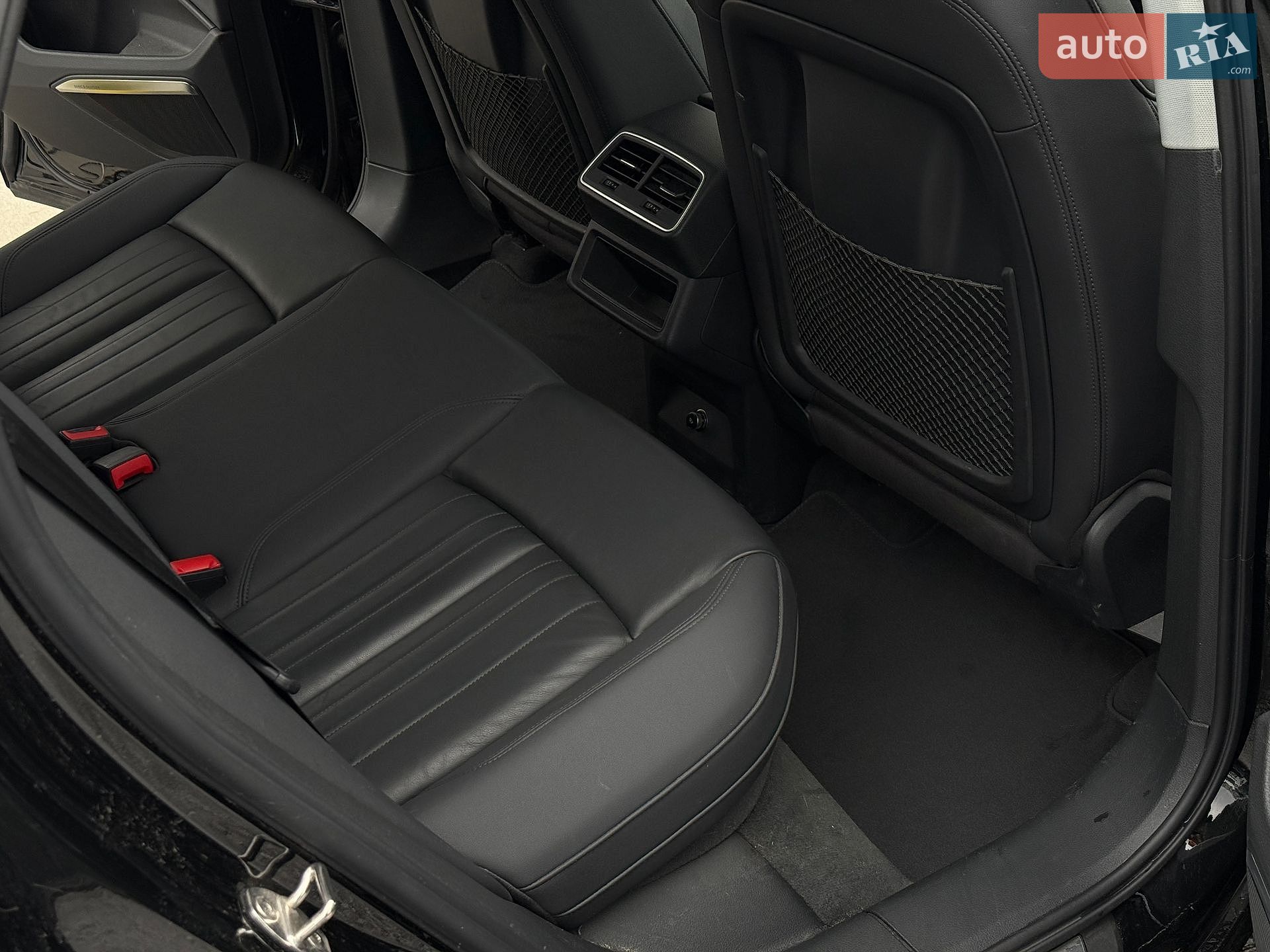 Audi e-tron 2020 VIN WAUZZZGE0LB037932 фото оголошення 17 з 30