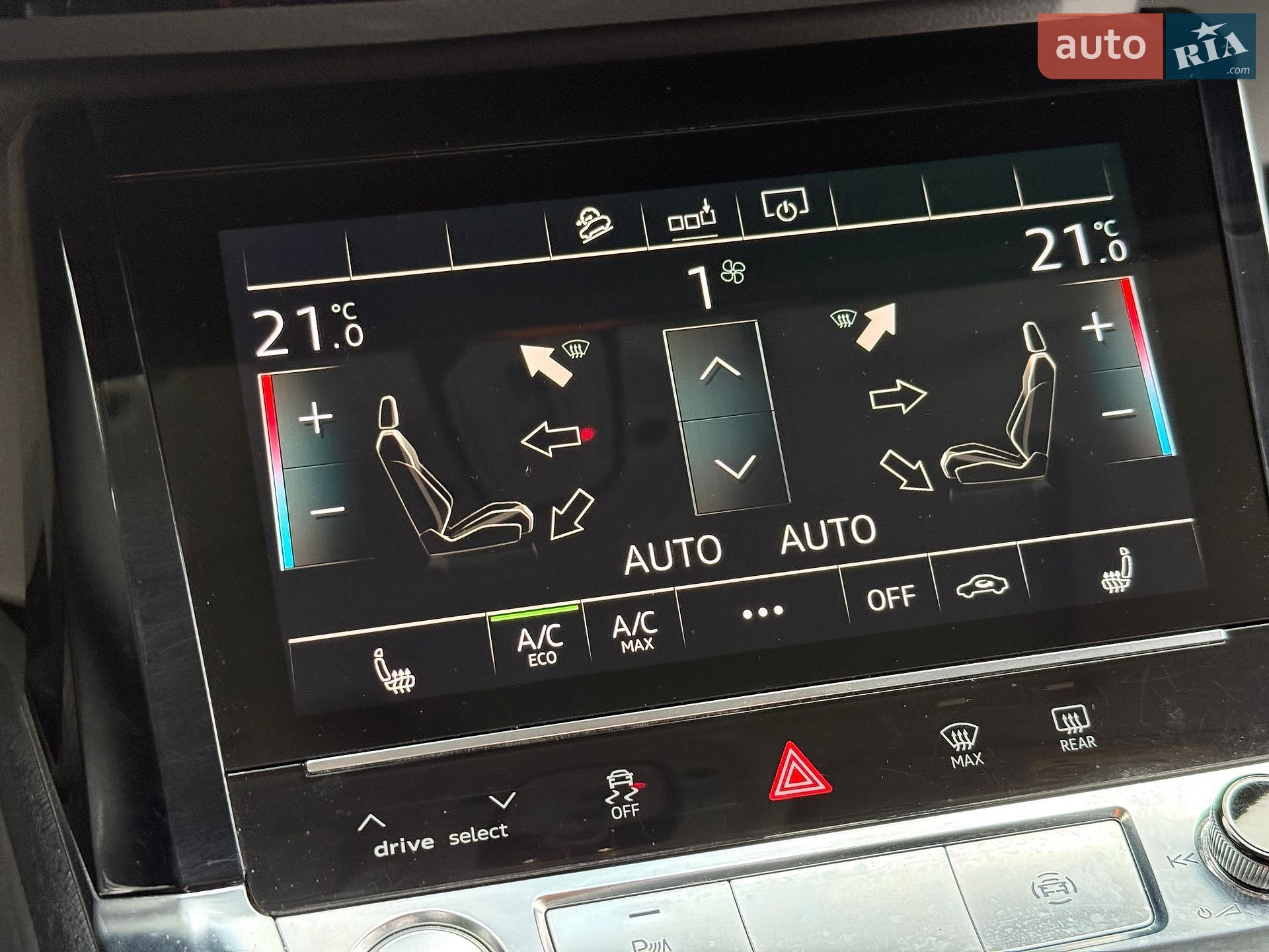 Audi e-tron 2020 VIN WAUZZZGE0LB037932 фото оголошення 30 з 30