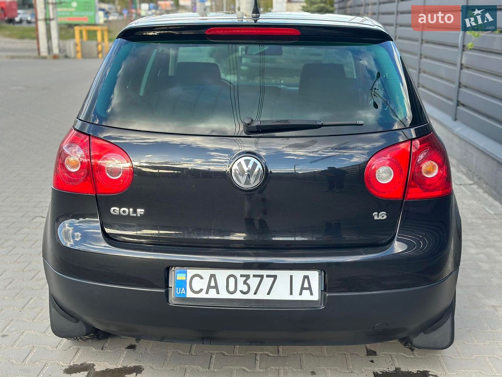 Volkswagen Golf 2005 VIN WVWZZZ1KZ6B085818 фото оголошення 11 з 21