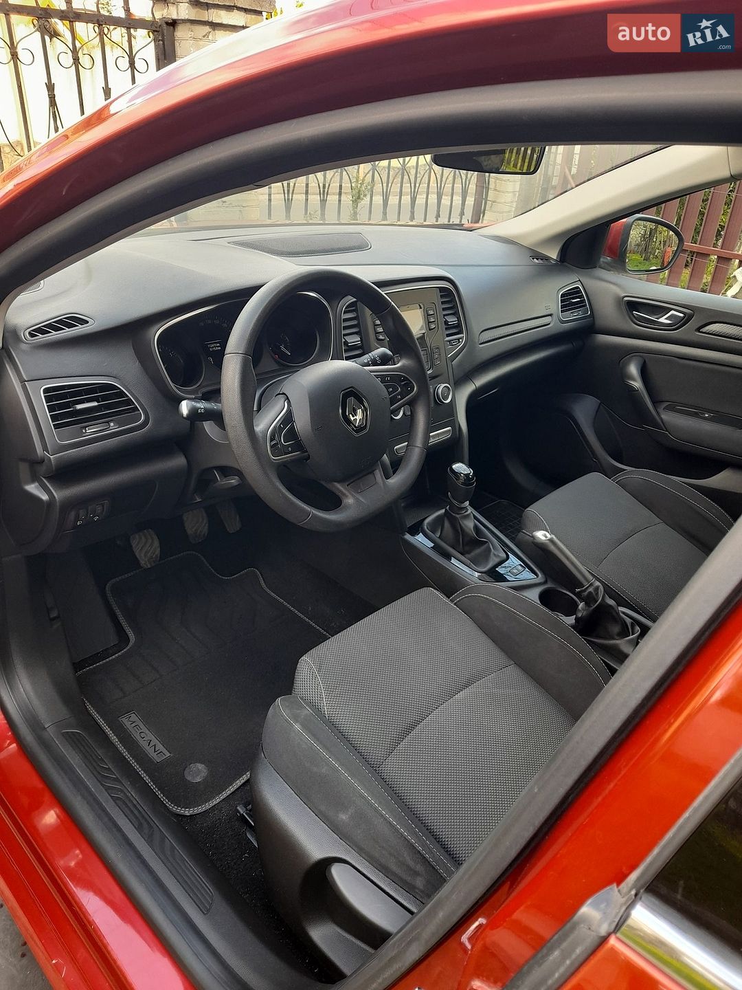 Renault Megane 2017 VIN VF1RFB00358889885 фото оголошення 28 з 47