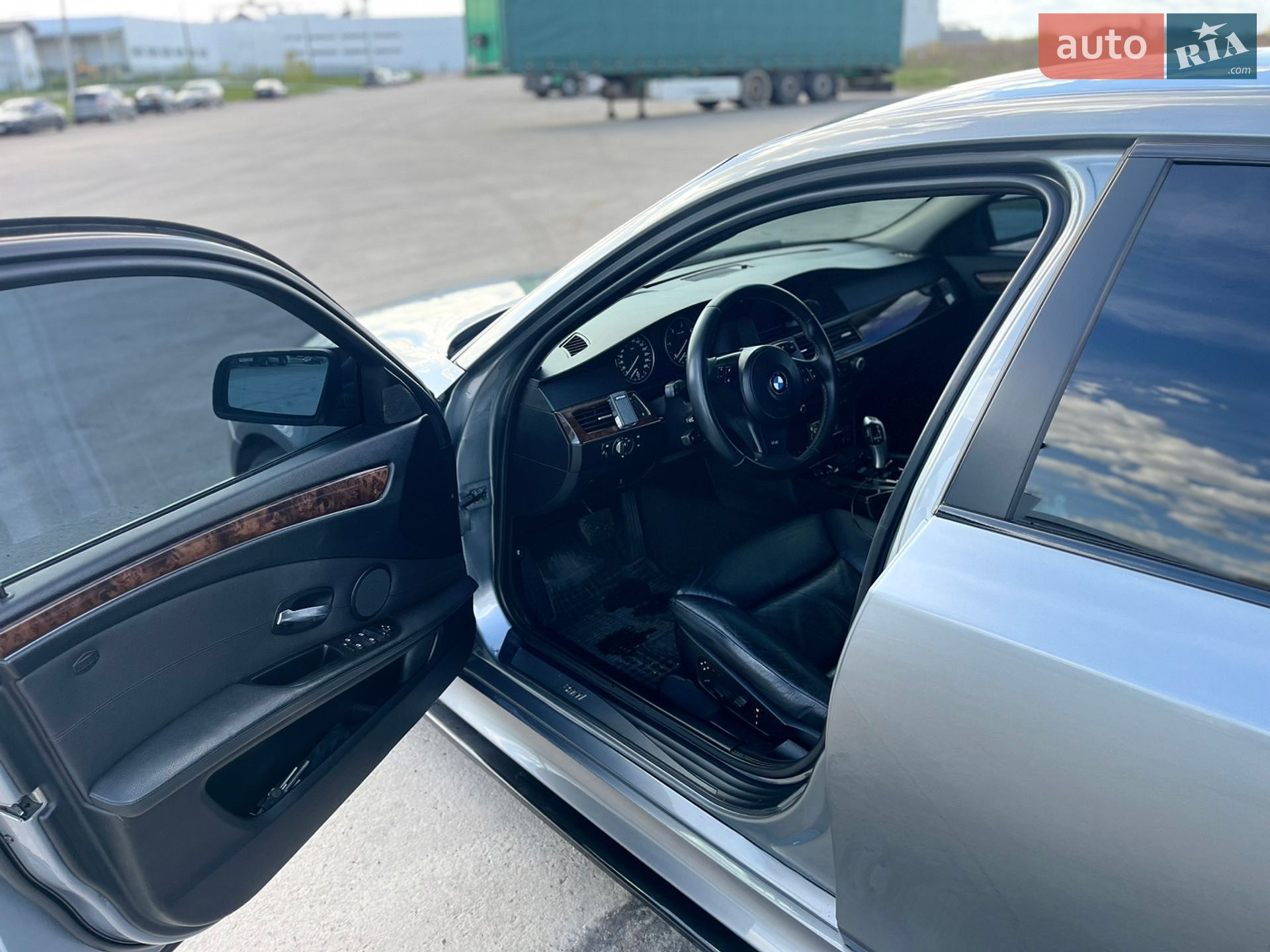 BMW 5 Series 2007 VIN WBANY71060CT71021 фото оголошення 10 з 31