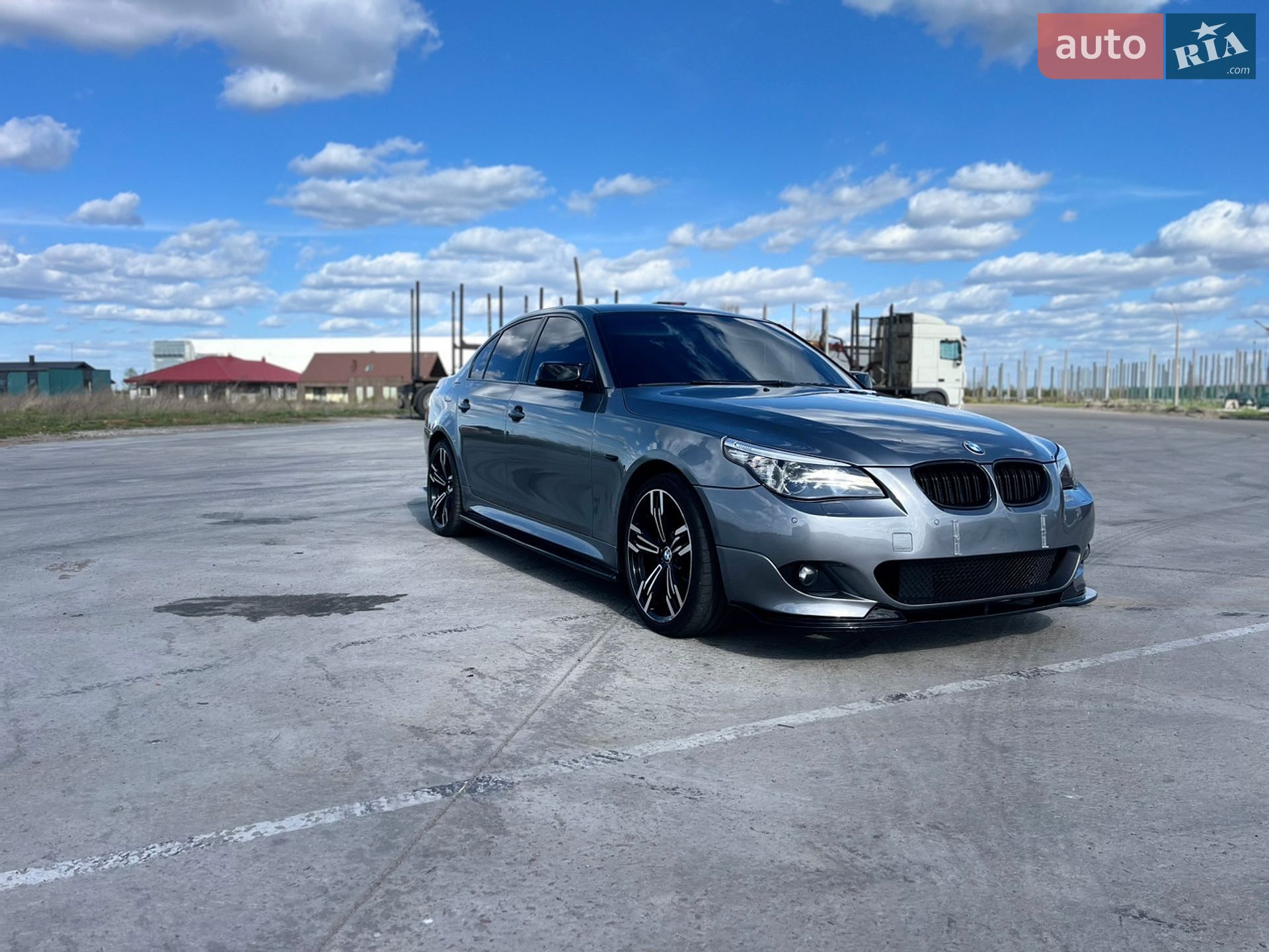BMW 5 Series 2007 VIN WBANY71060CT71021 фото оголошення 16 з 31