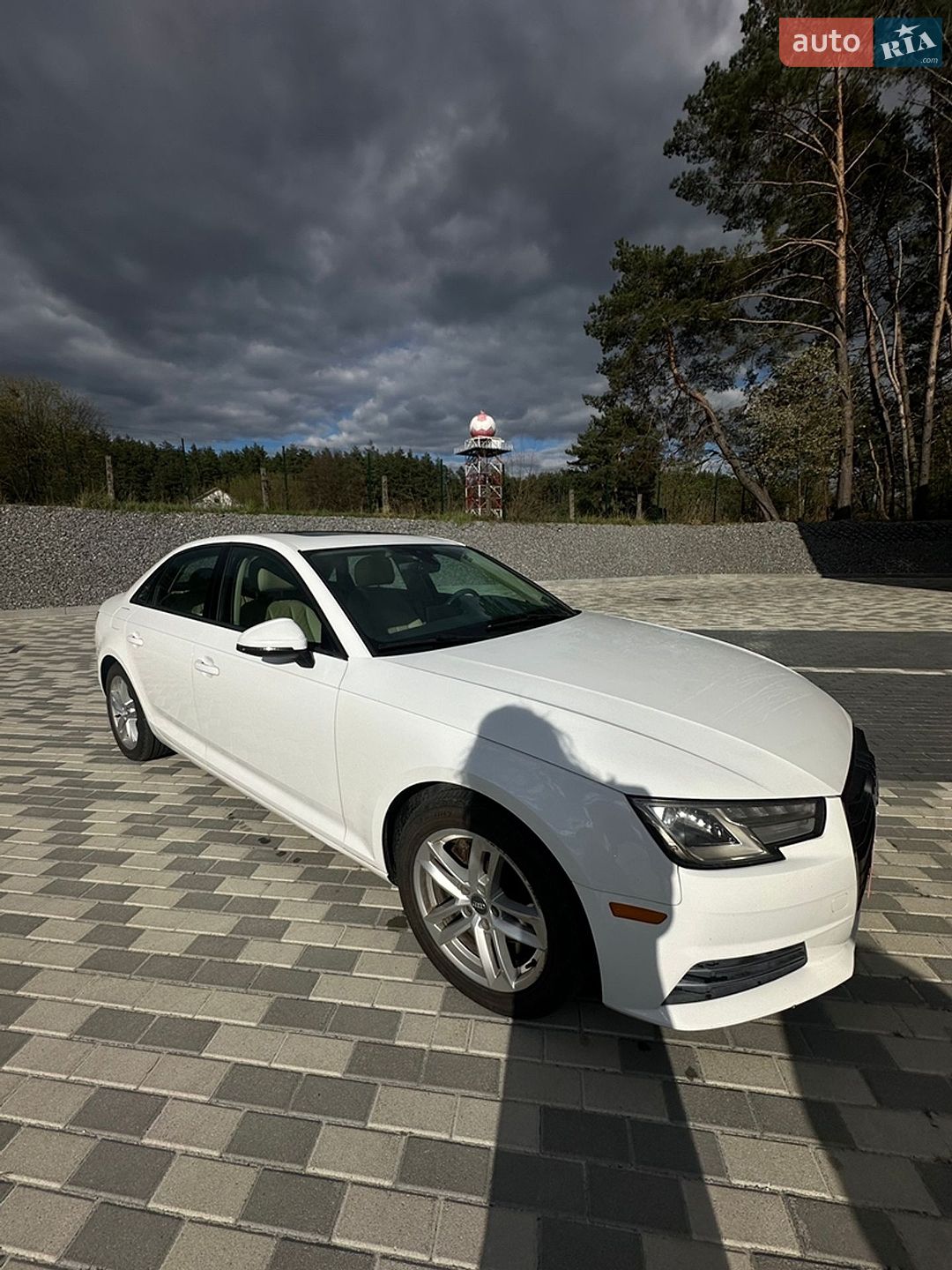Audi A4 2017 VIN WAUGMAF46HN045765 фото оголошення 5 з 33