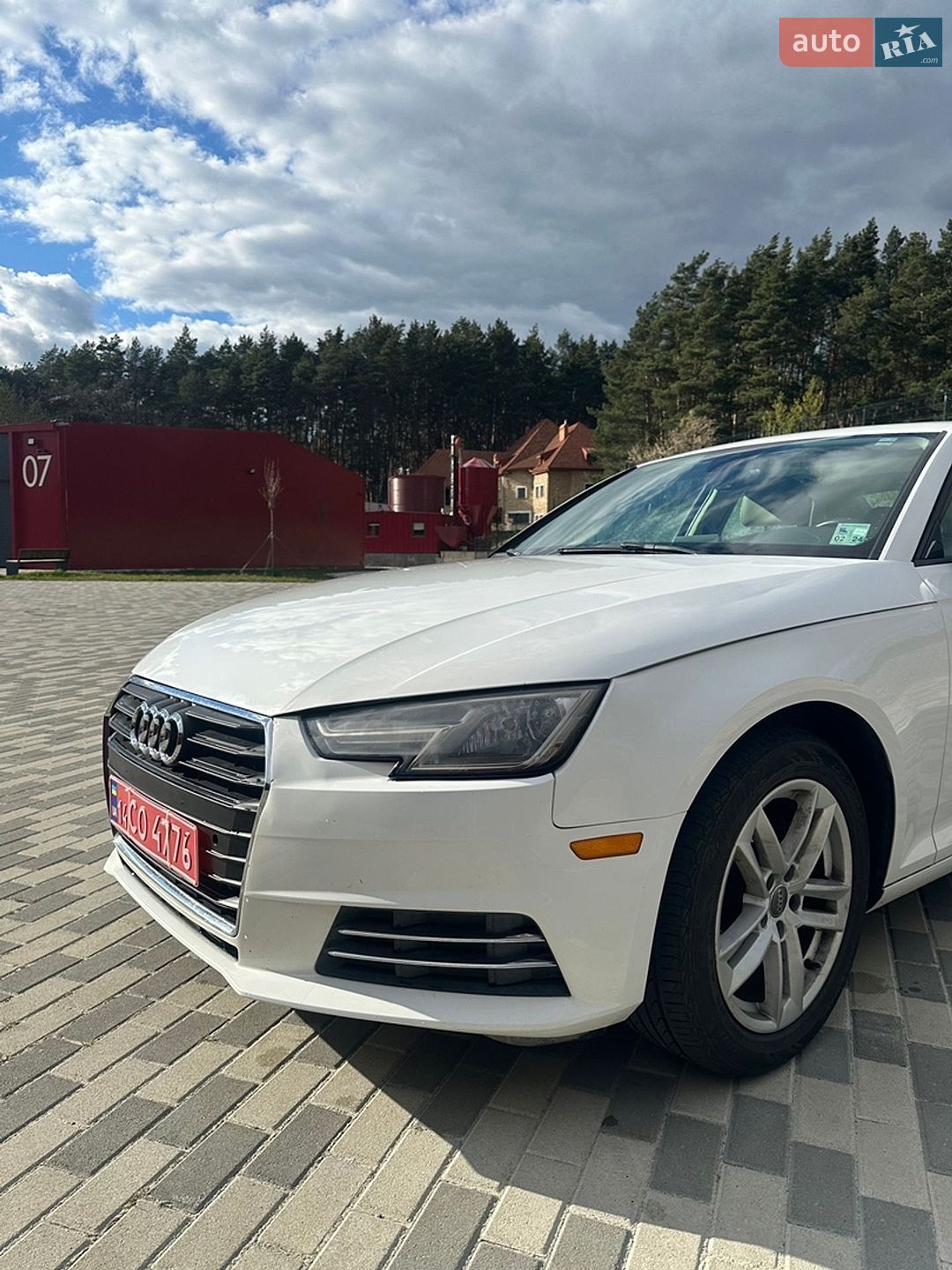 Audi A4 2017 VIN WAUGMAF46HN045765 фото оголошення 8 з 33