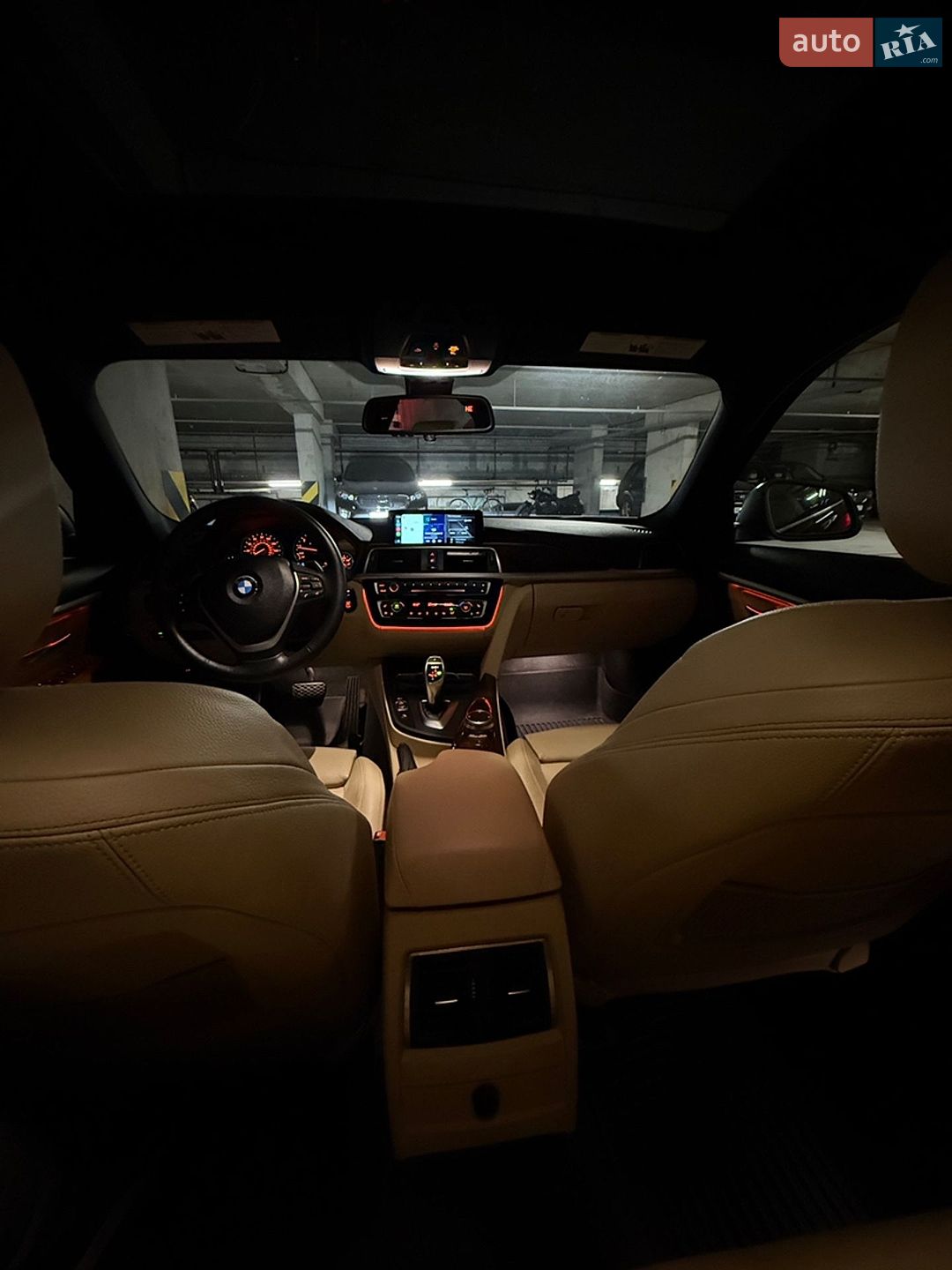 BMW 3 Series 2018 VIN WBA8D9C54JA615727 фото оголошення 4 з 28