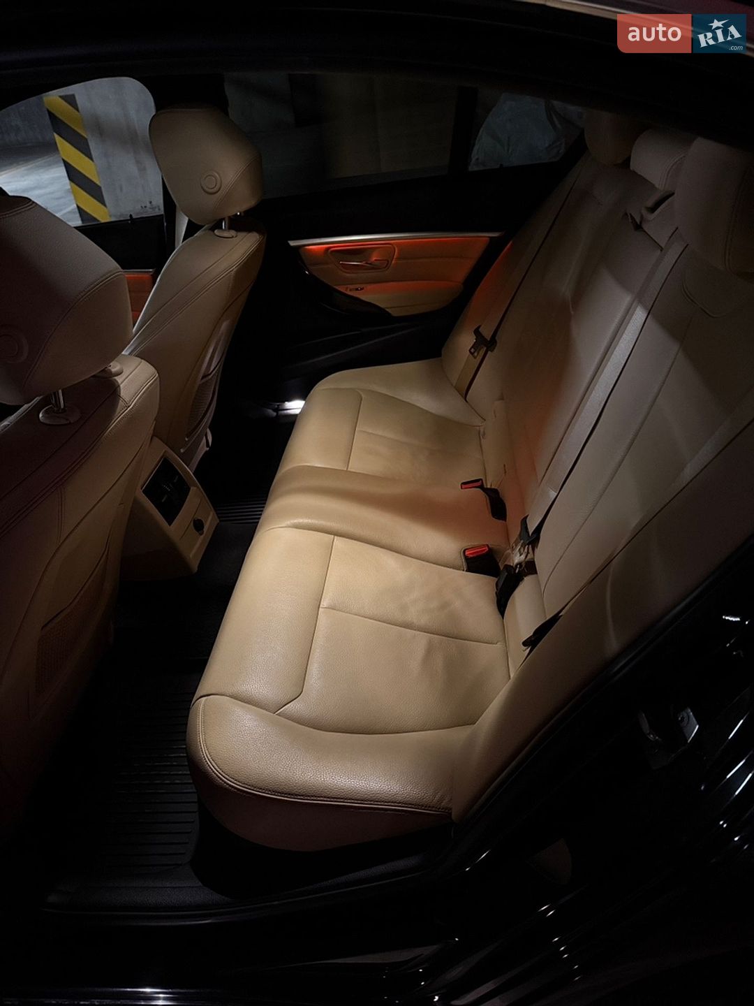 BMW 3 Series 2018 VIN WBA8D9C54JA615727 фото оголошення 5 з 28