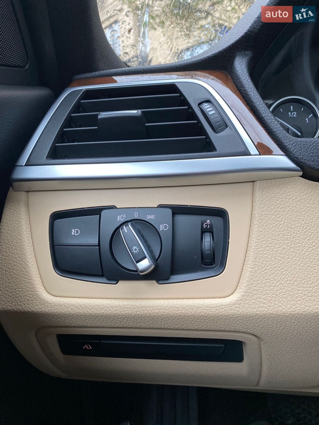 BMW 3 Series 2018 VIN WBA8D9C54JA615727 фото оголошення 24 з 28