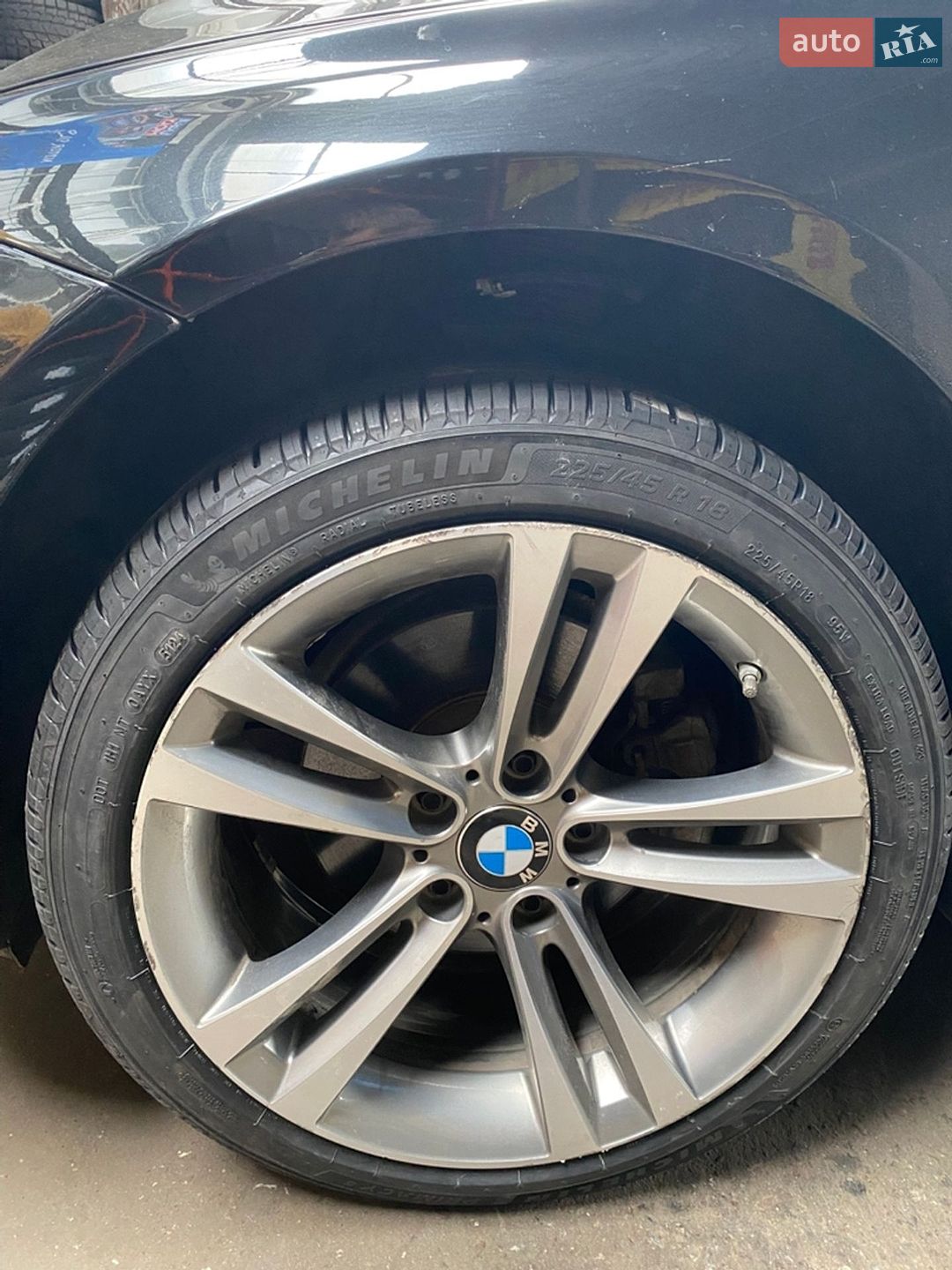BMW 3 Series 2018 VIN WBA8D9C54JA615727 фото оголошення 26 з 28