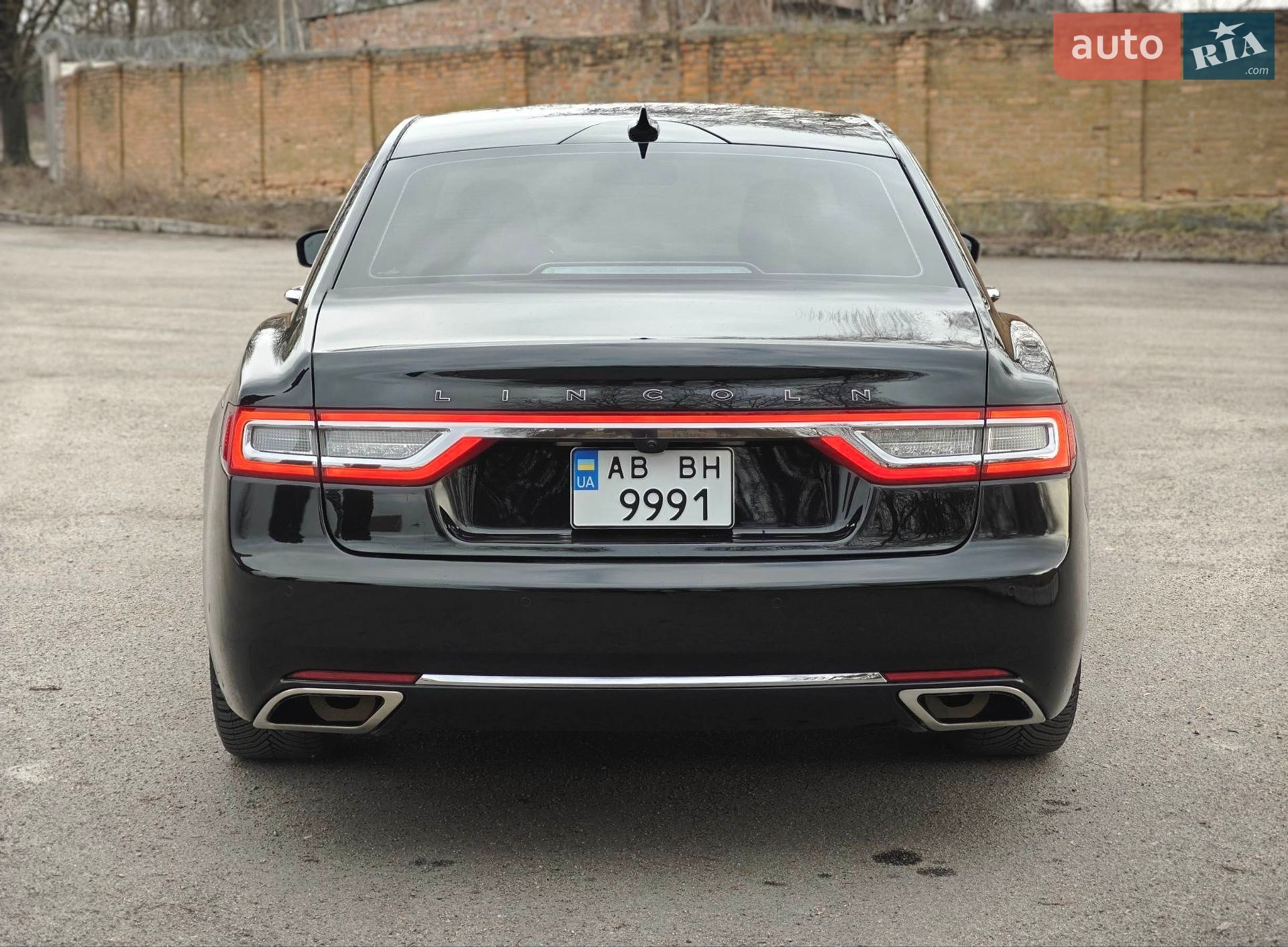 Lincoln Continental 2019 VIN 1LN6L9BC3L5600740 фото оголошення 7 з 8