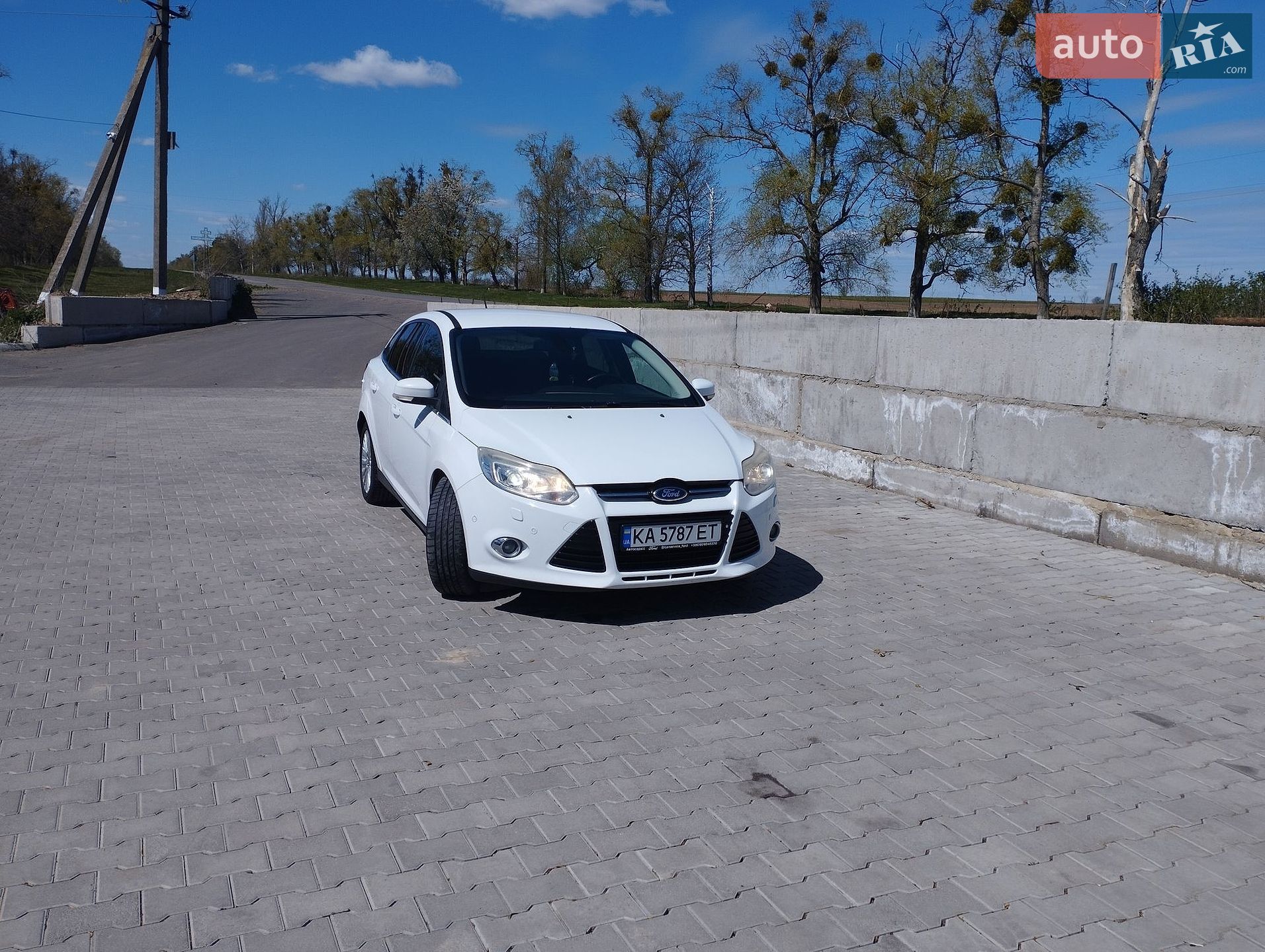 Ford Focus 2011 VIN WF0MXXGCBMBP32706 фото оголошення 17 з 32