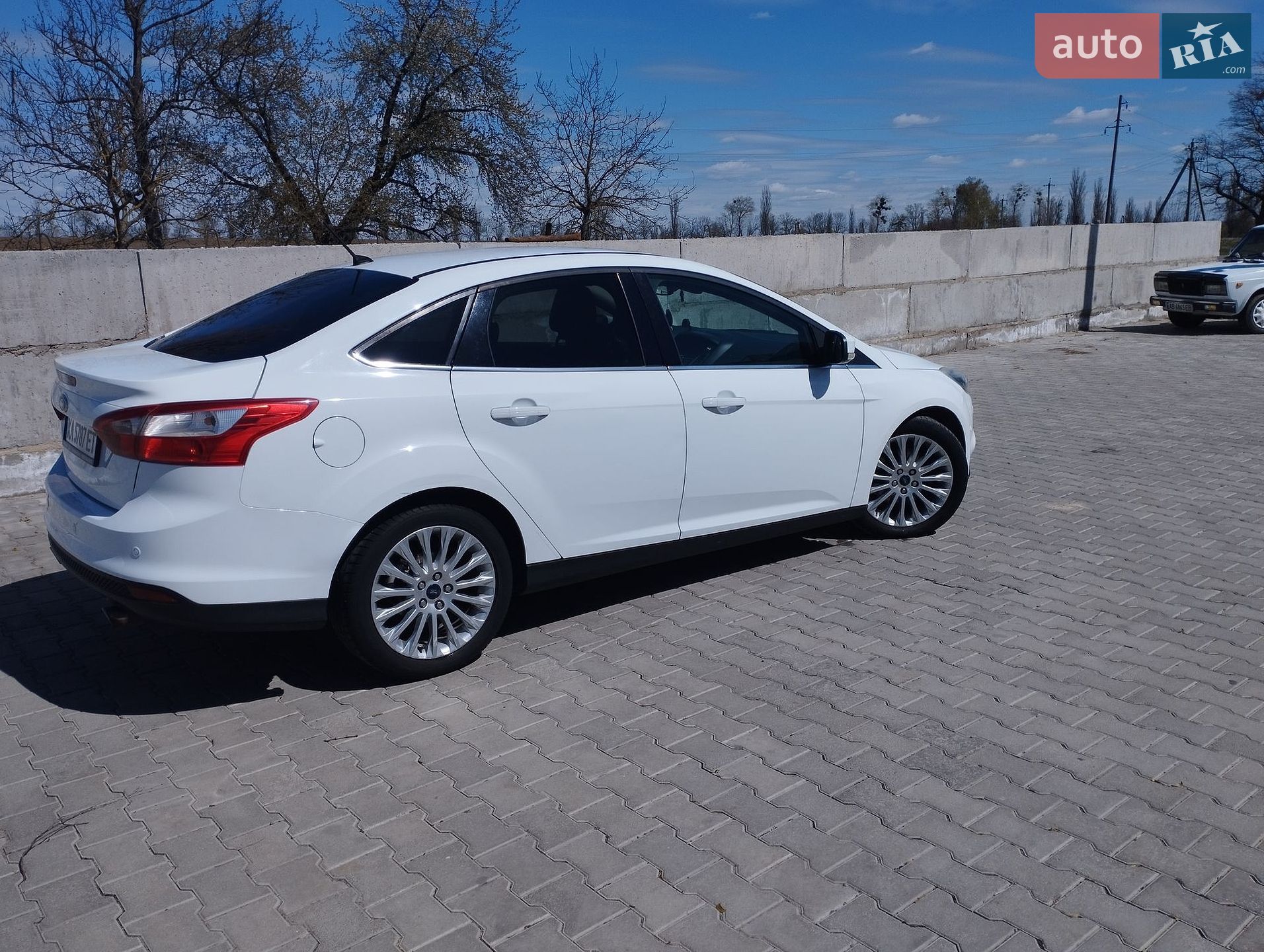 Ford Focus 2011 VIN WF0MXXGCBMBP32706 фото оголошення 18 з 32