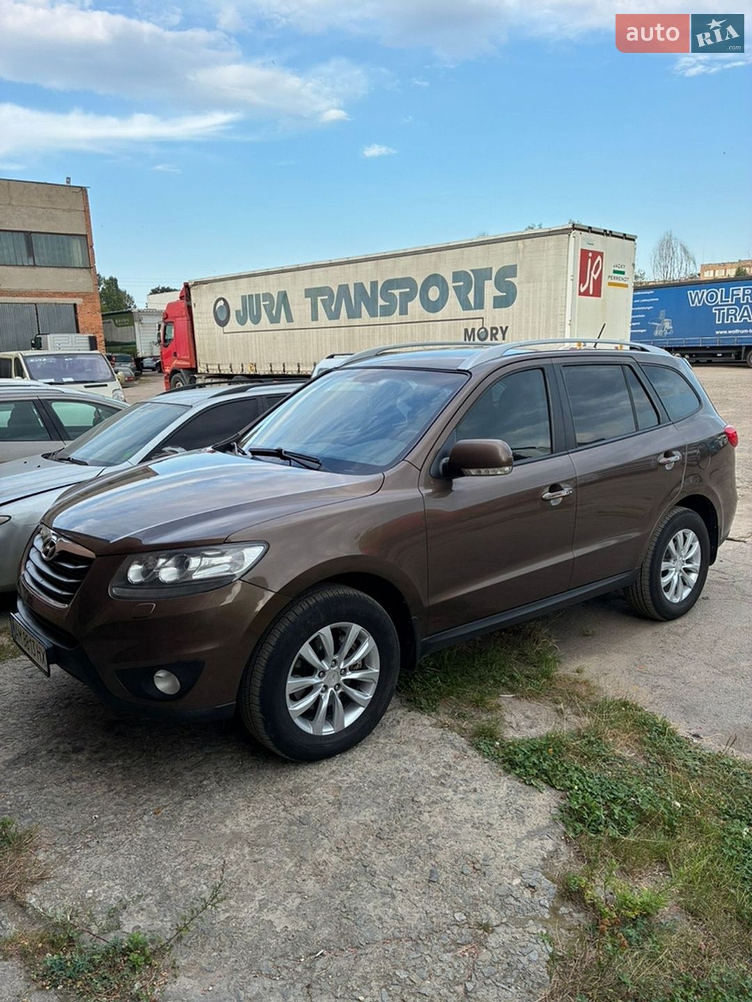 Hyundai Santa FE 2010 VIN KMHSH81XDBU693929 фото оголошення 4 з 31