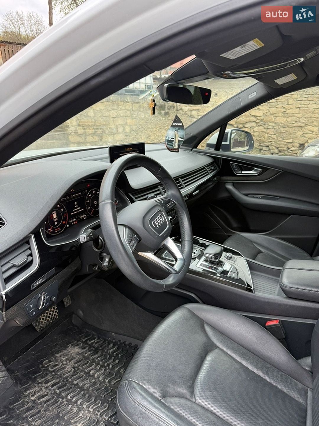 Audi Q7 2017 VIN WA1LHAF7XHD052170 фото оголошення 8 з 10