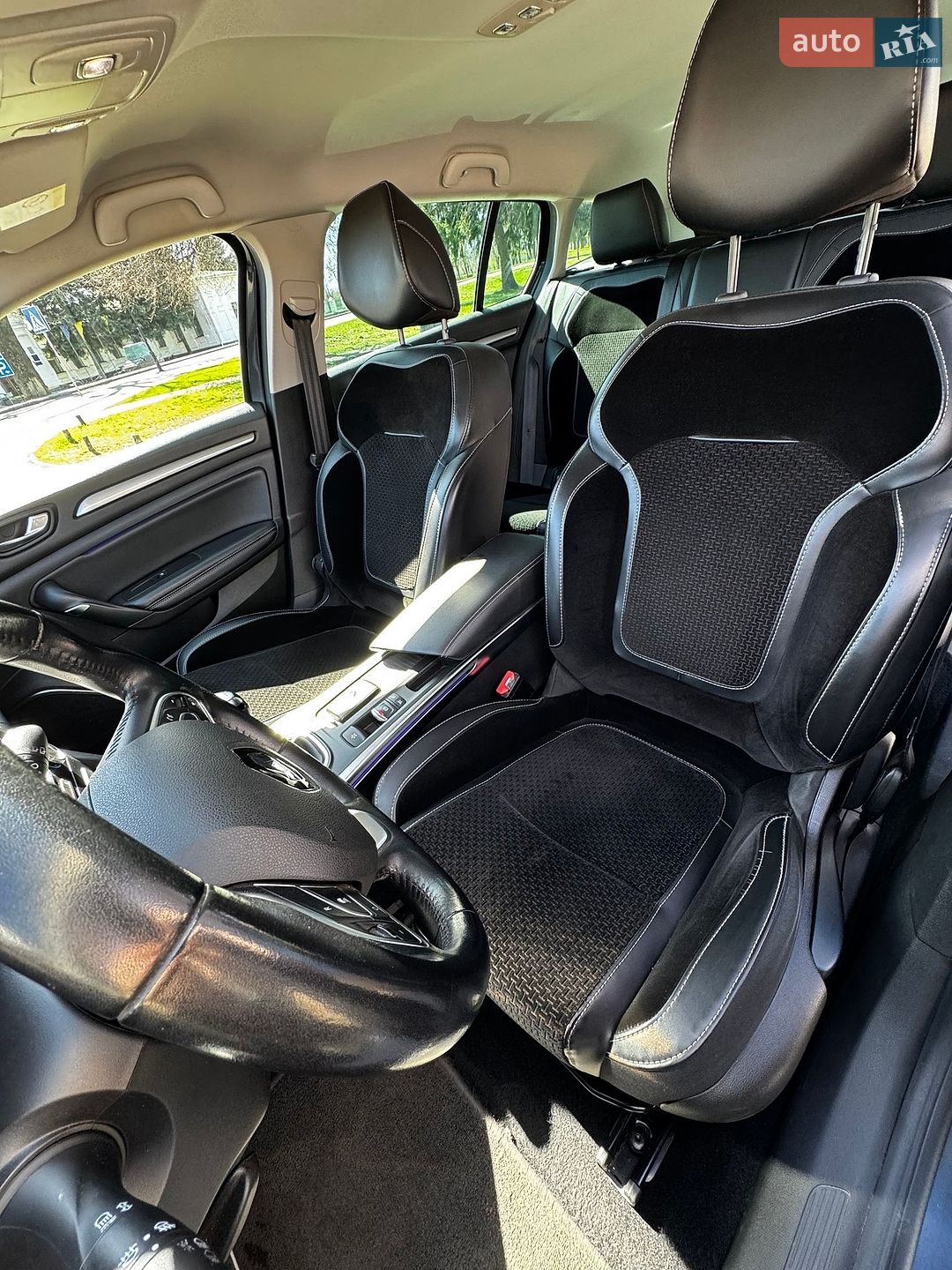Renault Megane 2018 VIN VF1RFB00361088822 фото оголошення 14 з 14