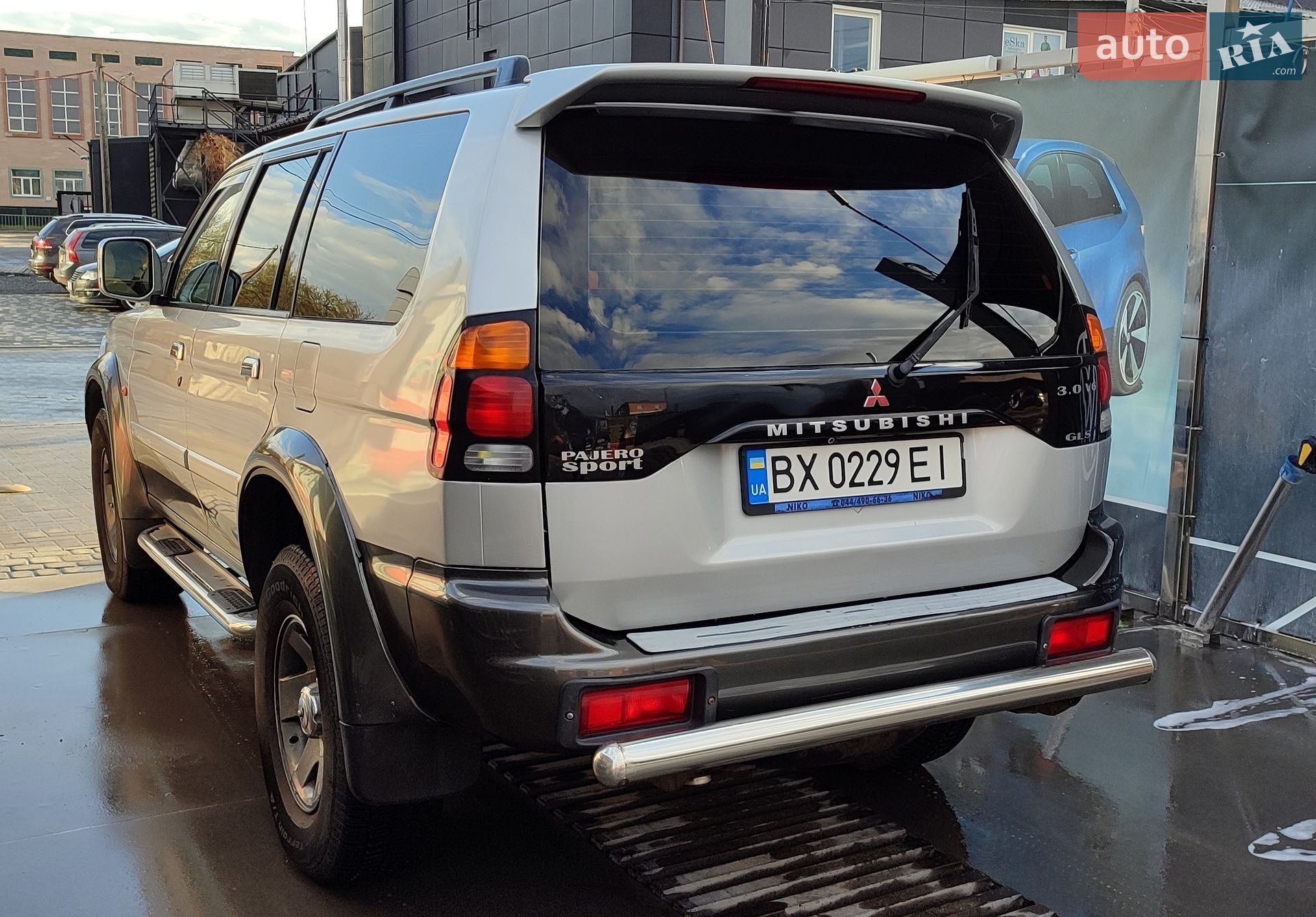 Mitsubishi Pajero Sport 2002 VIN JMB0RK9603J000213 фото оголошення 3 з 40