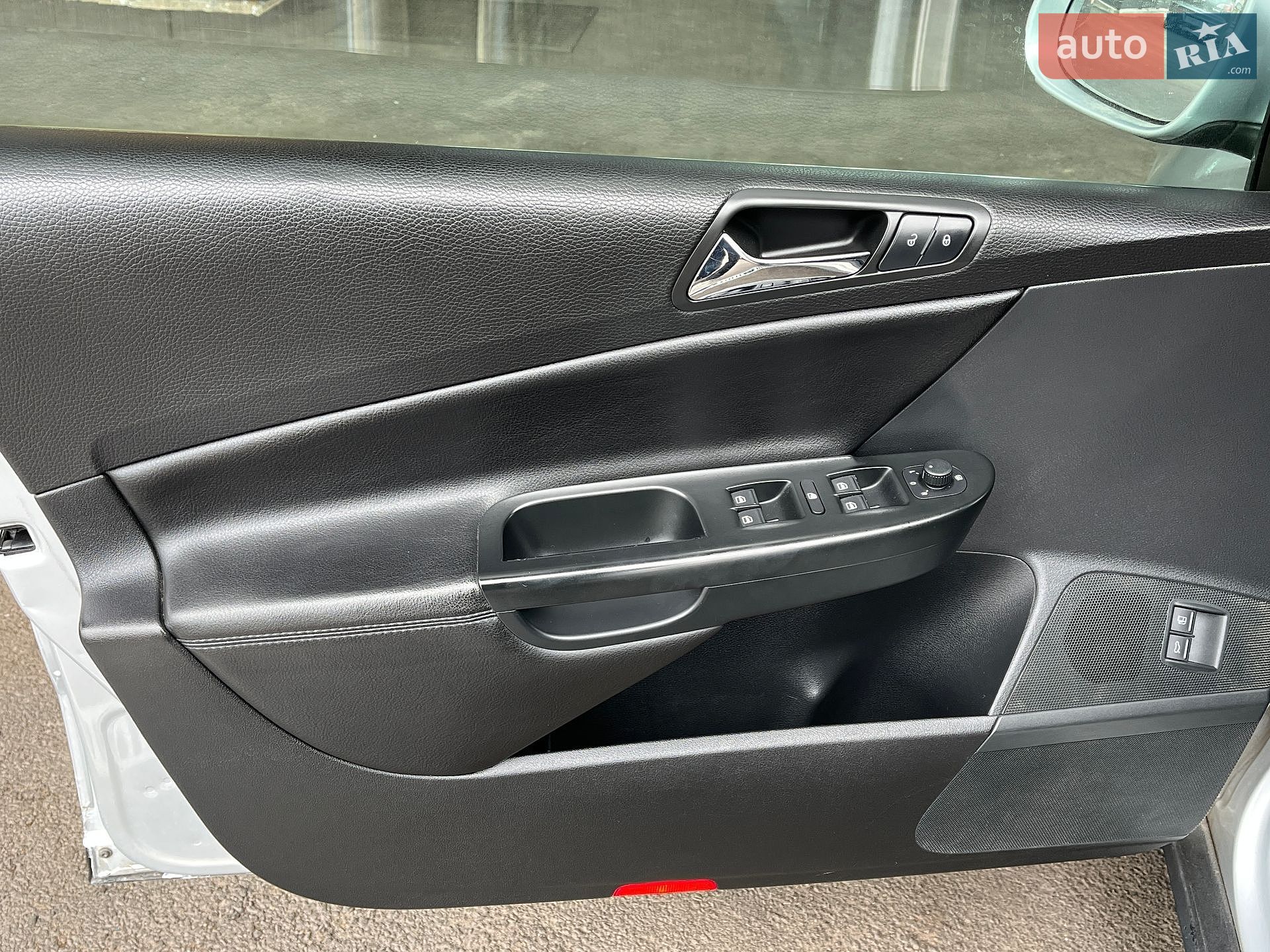 Volkswagen Passat 2008 VIN WVWZZZ3CZ8Z001525 фото оголошення 25 з 38