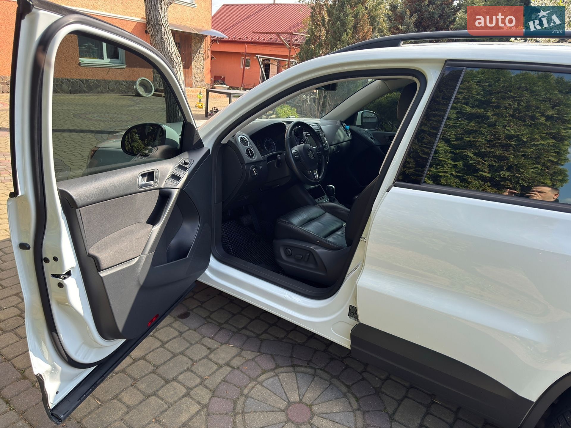Volkswagen Tiguan 2014 VIN WVGBV7AX3FW503232 фото оголошення 28 з 32