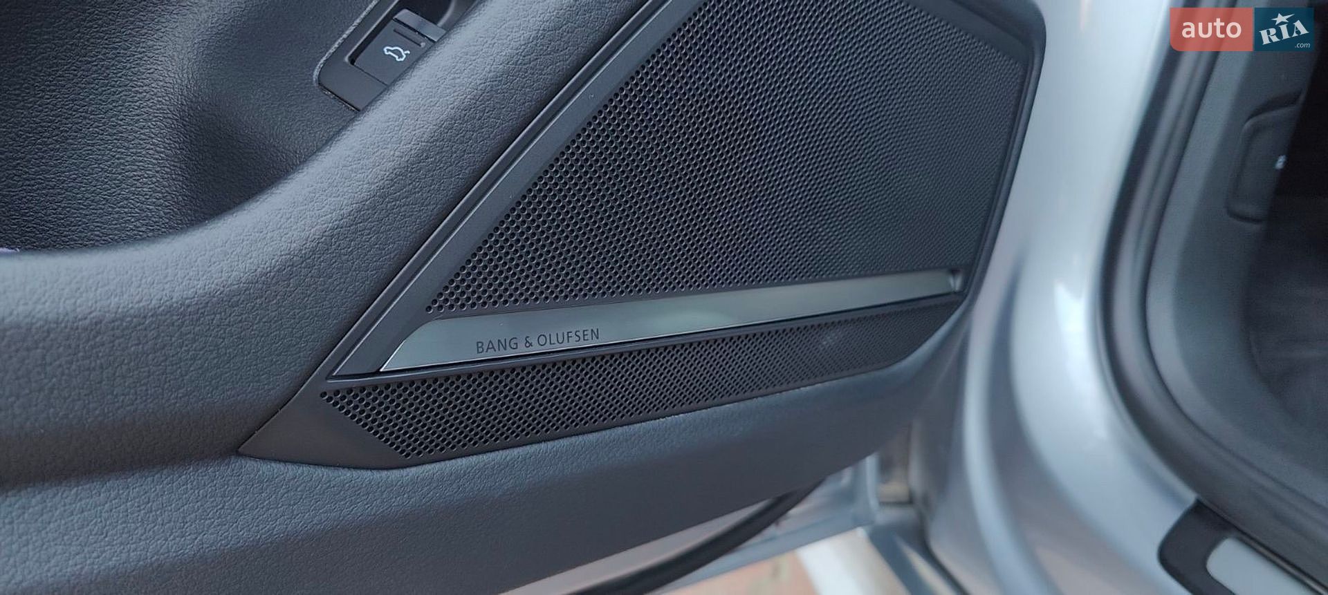Audi A7 Sportback 2019 VIN WAUS2AF23KN081161 фото оголошення 3 з 32