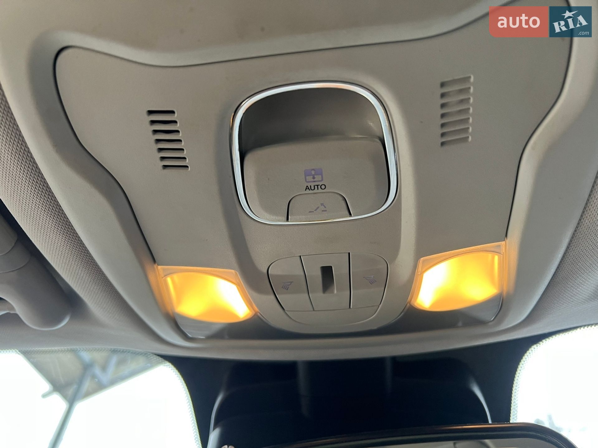 Jeep Renegade 2016 VIN ZACCJBCTXGPE18579 фото оголошення 36 з 37