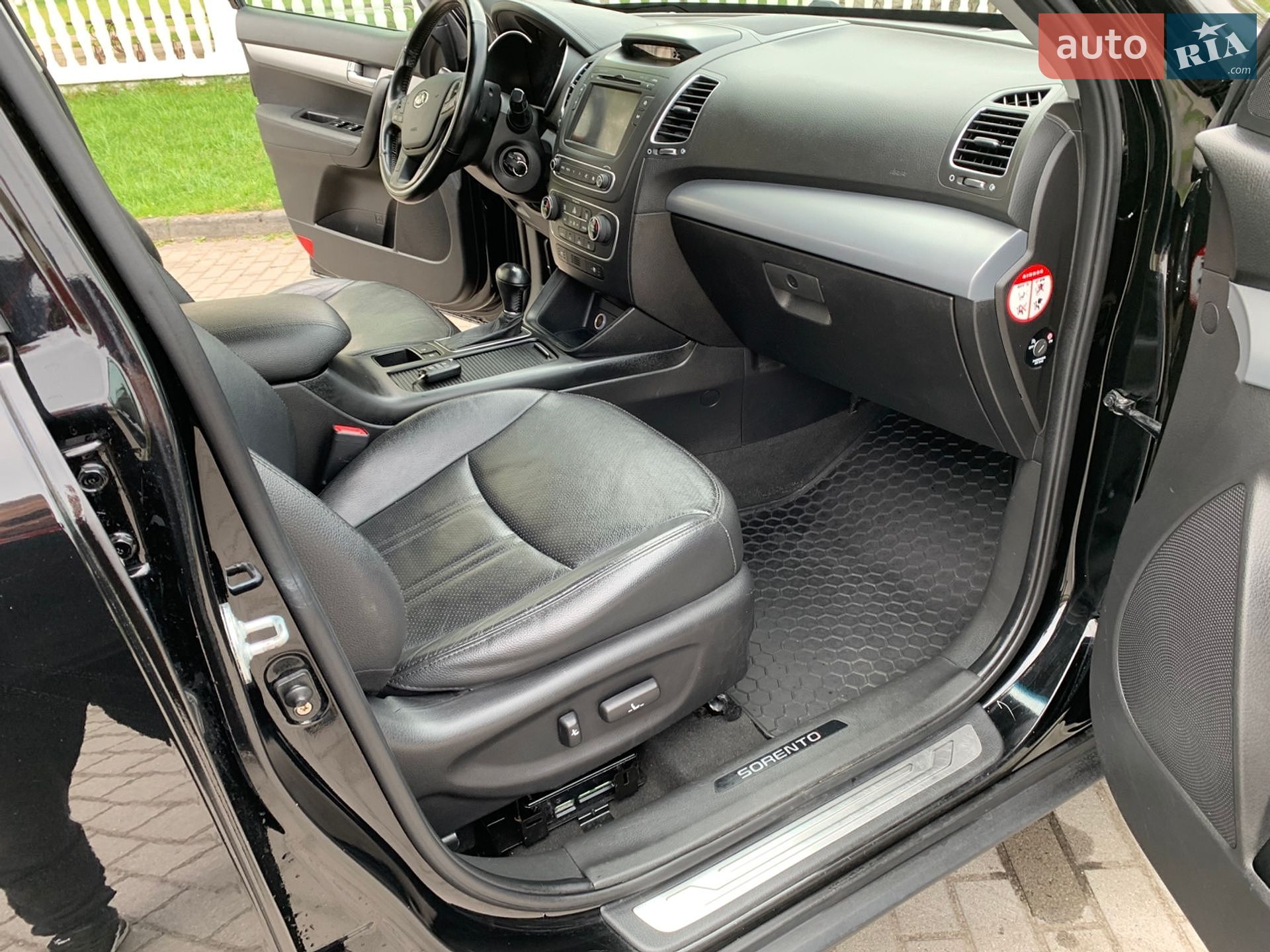 Kia Sorento 2013 VIN KNAKU814DD5361952 фото оголошення 17 з 39