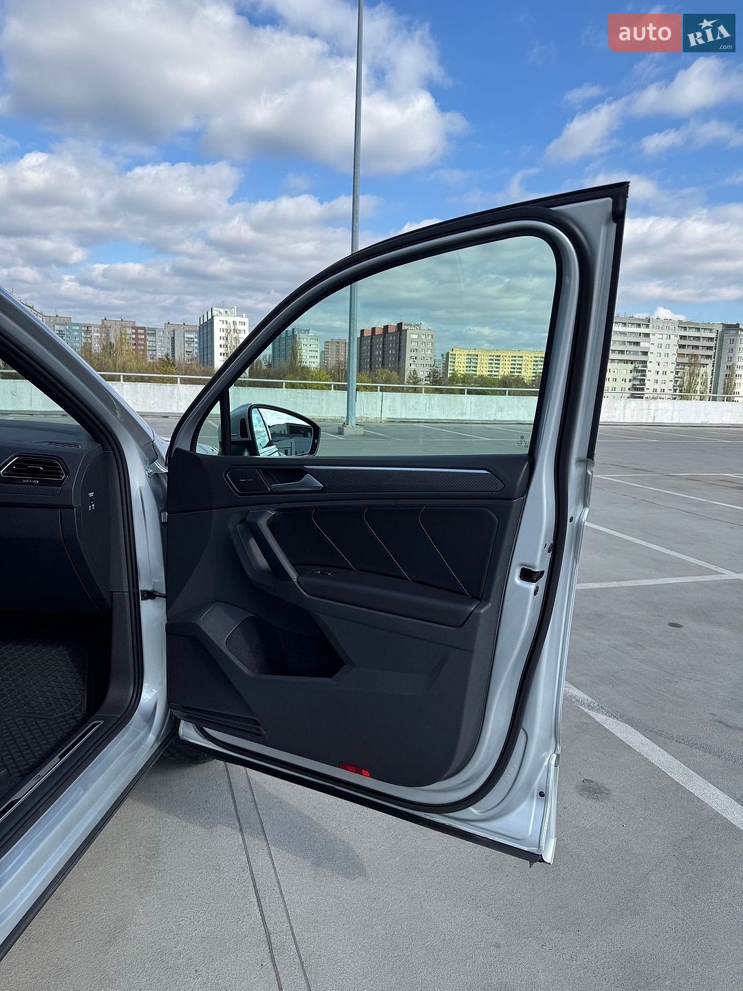 Volkswagen Tiguan 2022 VIN WVGZZZ5N8PW006086 фото оголошення 26 з 51